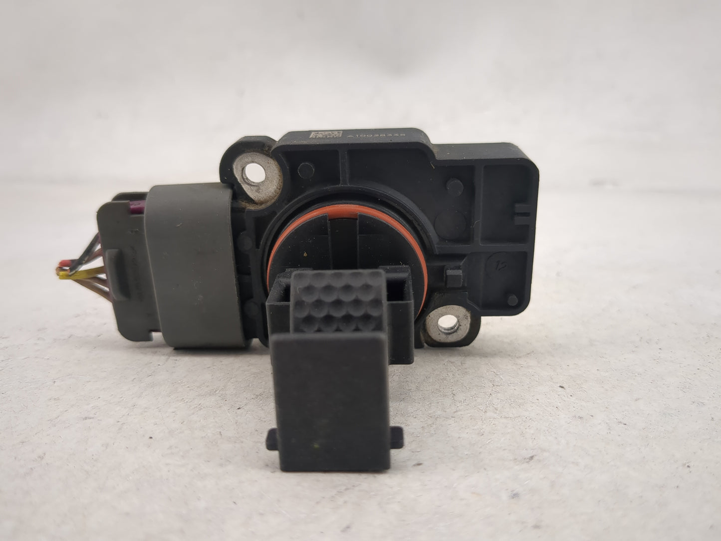 2009-2013 Gmc Sierra 1500 Mass Air Flow Meter Maf 1485832 - Oemusedautoparts1.com