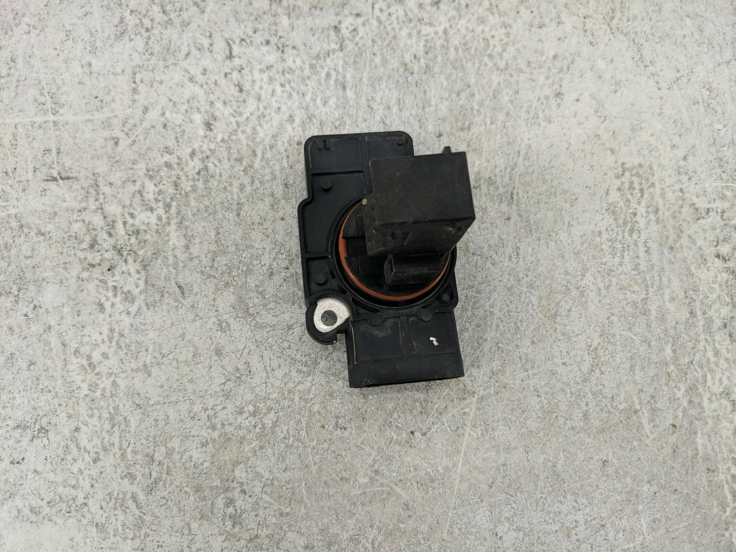 2009-2013 Gmc Sierra 1500 Mass Air Flow Meter Maf 1486446 - Oemusedautoparts1.com