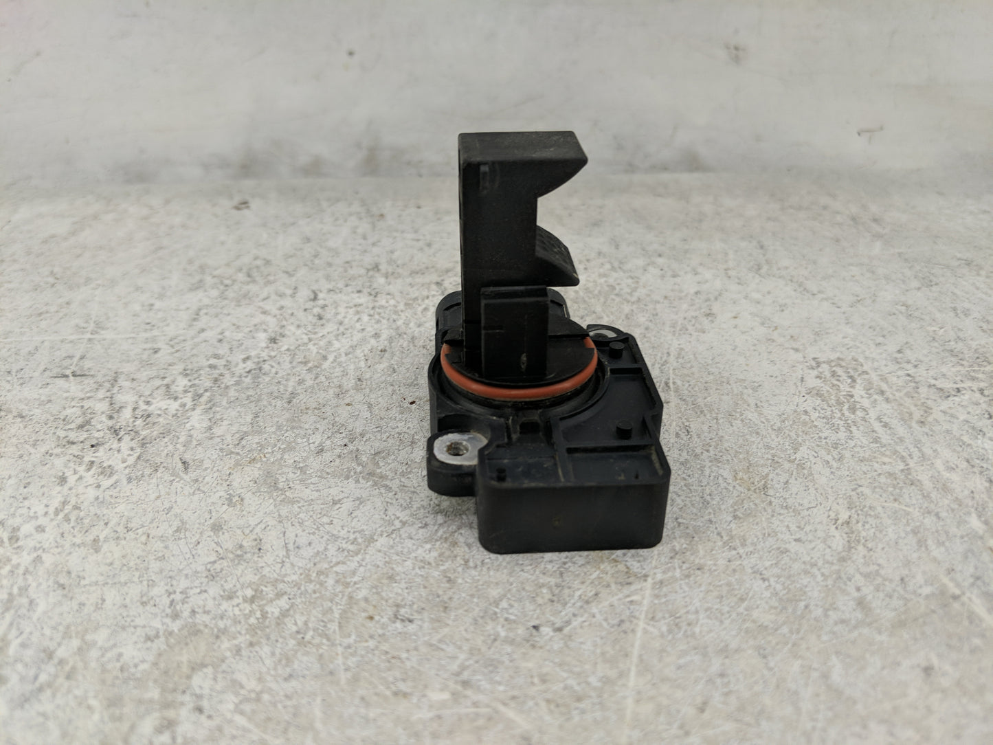 2009-2013 Gmc Sierra 1500 Mass Air Flow Meter Maf 1486446 - Oemusedautoparts1.com