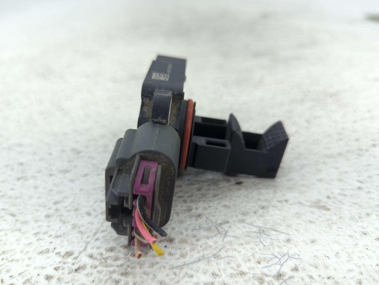 2009-2013 Gmc Sierra 1500 Mass Air Flow Meter Maf 1487855 - Oemusedautoparts1.com
