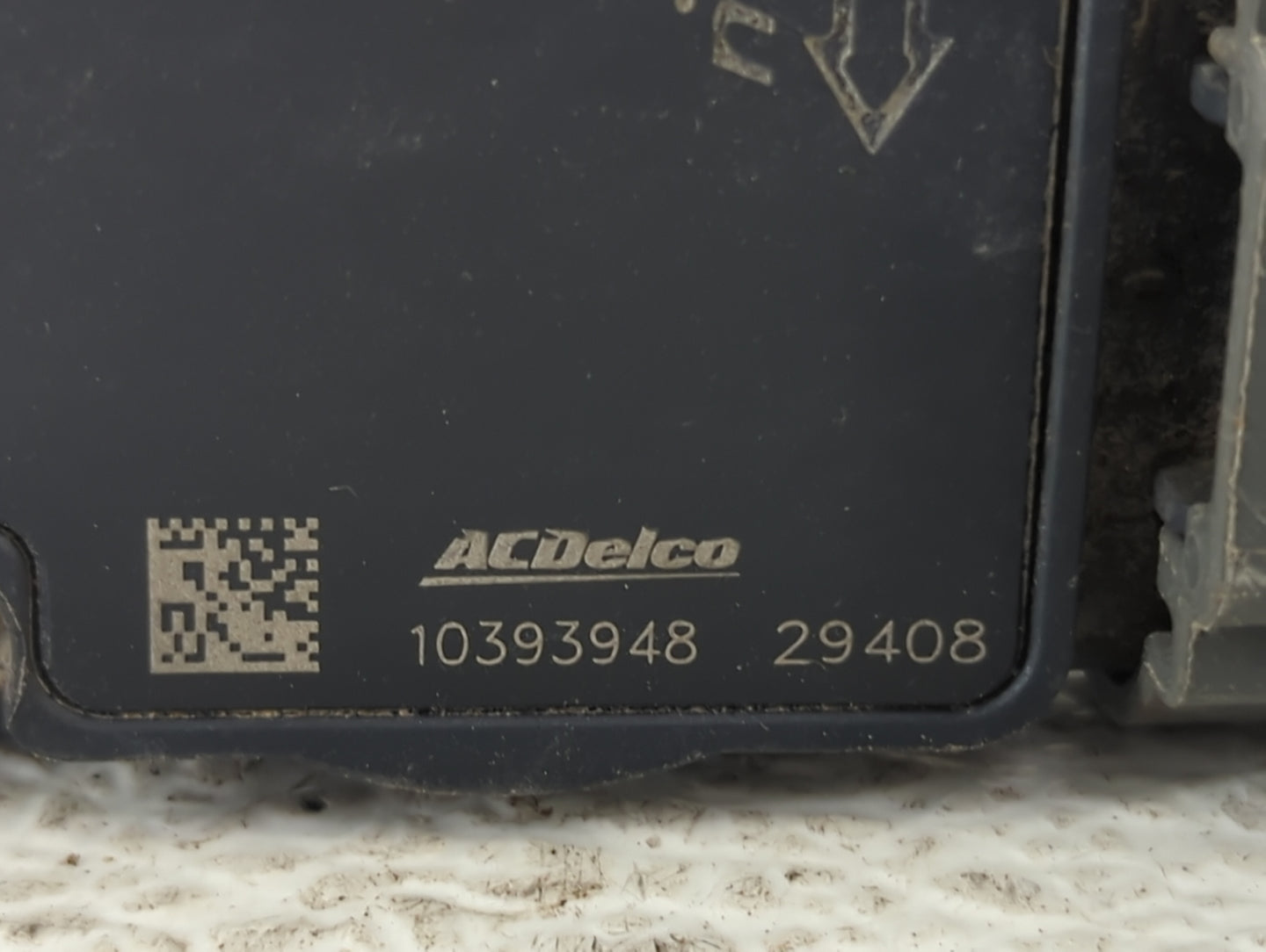 2009-2013 Gmc Sierra 1500 Mass Air Flow Meter Maf 1487855 - Oemusedautoparts1.com