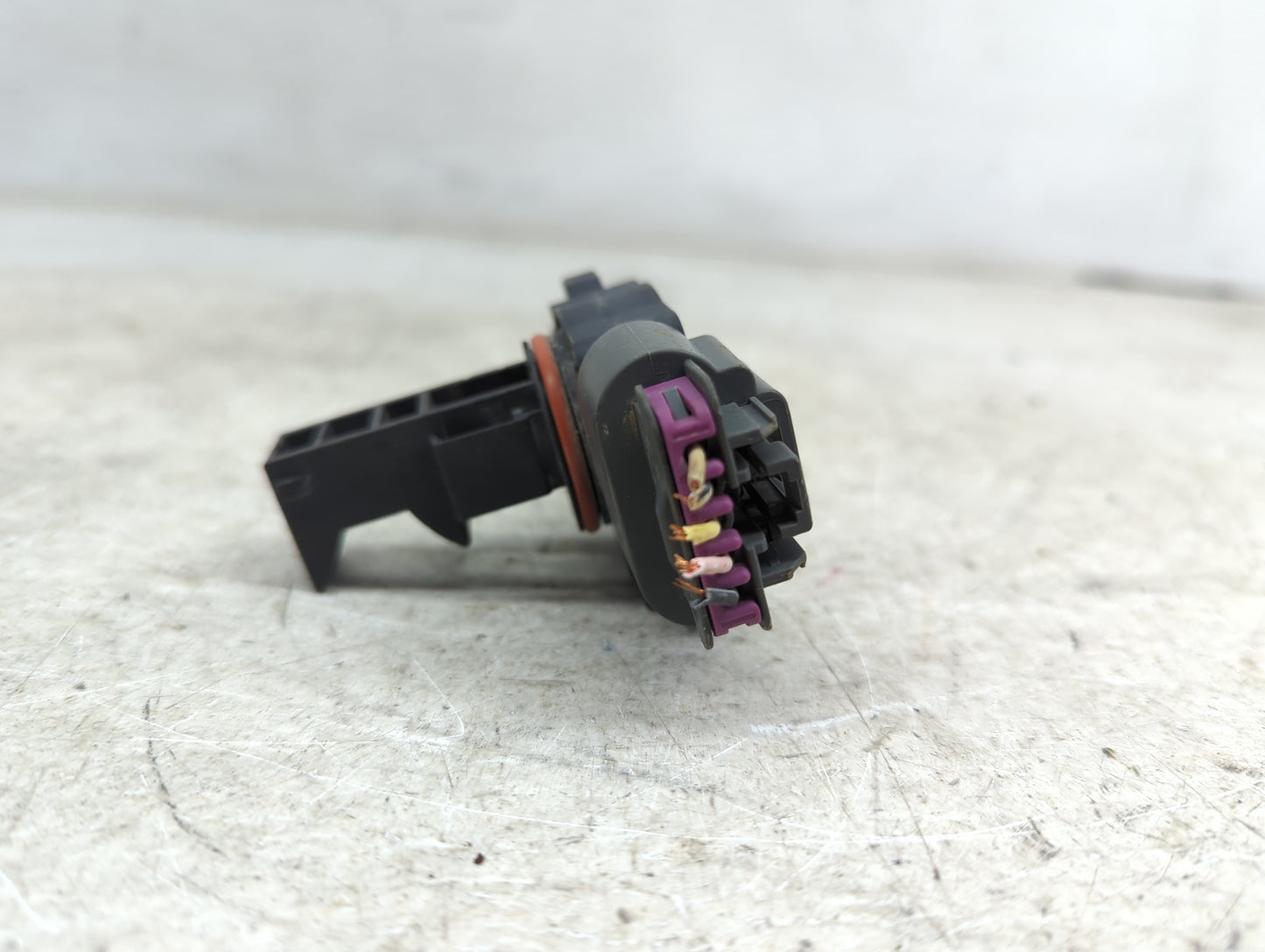 2009-2013 Gmc Sierra 1500 Mass Air Flow Meter Maf 1489876 - Oemusedautoparts1.com