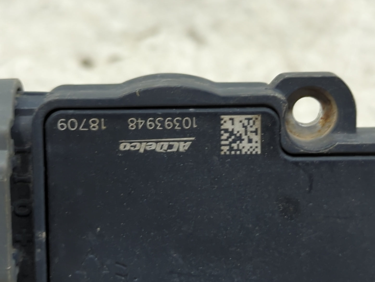 2009-2013 Gmc Sierra 1500 Mass Air Flow Meter Maf 1489876 - Oemusedautoparts1.com
