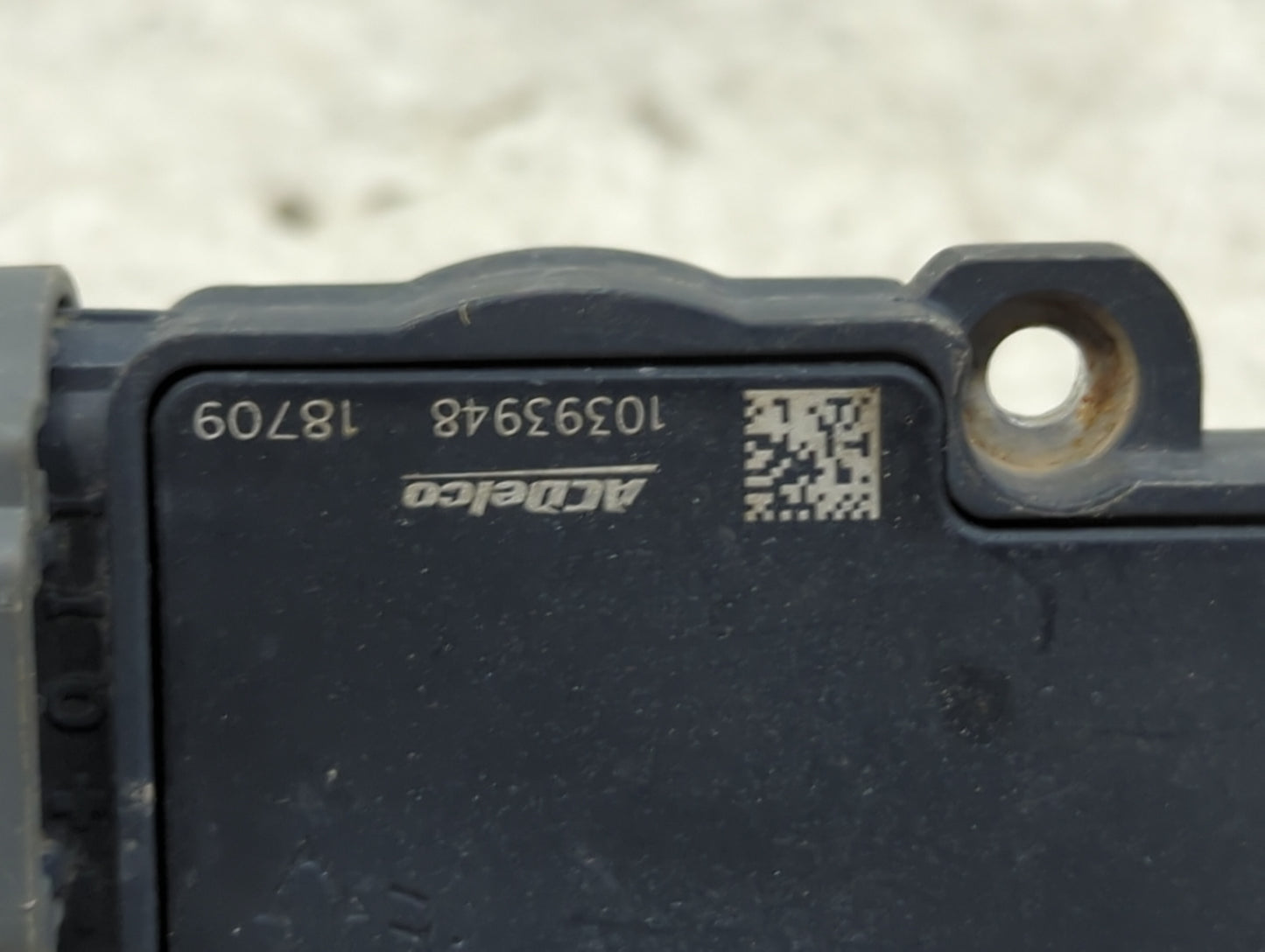 2009-2013 Gmc Sierra 1500 Mass Air Flow Meter Maf 1489876 - Oemusedautoparts1.com
