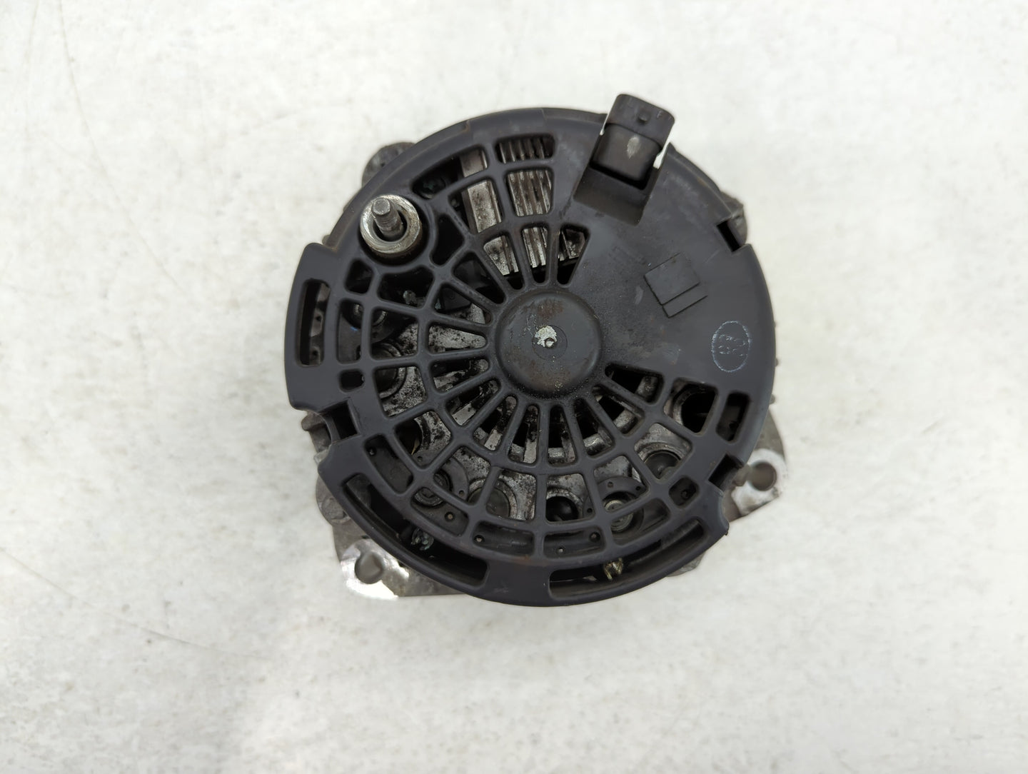 2007-2013 Gmc Sierra 1500 Alternator Replacement Generator Charging Assembly Engine OEM Fits OEM Used Auto Parts - Oemusedau