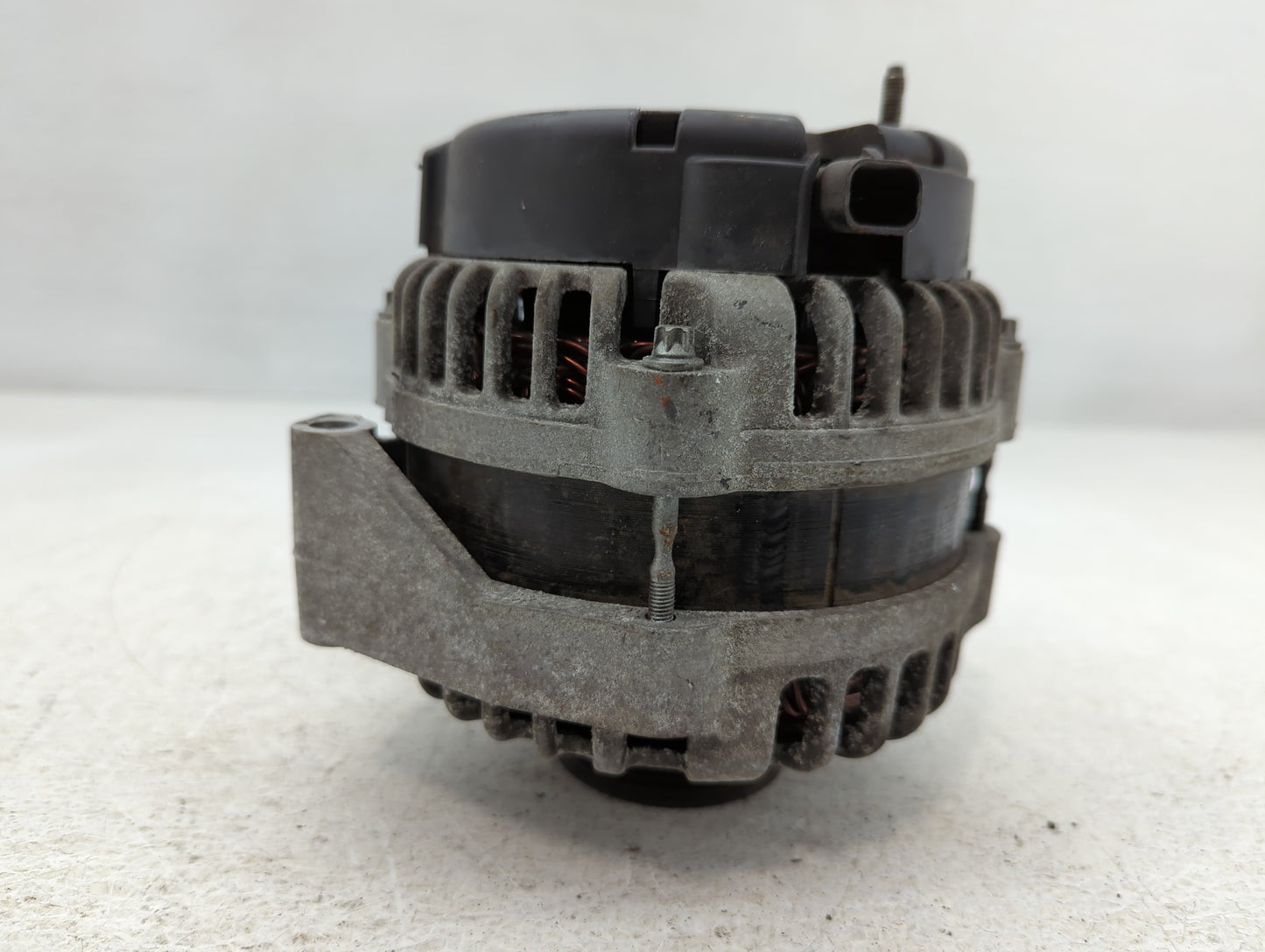 2007-2013 Gmc Sierra 1500 Alternator Replacement Generator Charging Assembly Engine OEM Fits OEM Used Auto Parts - Oemusedau