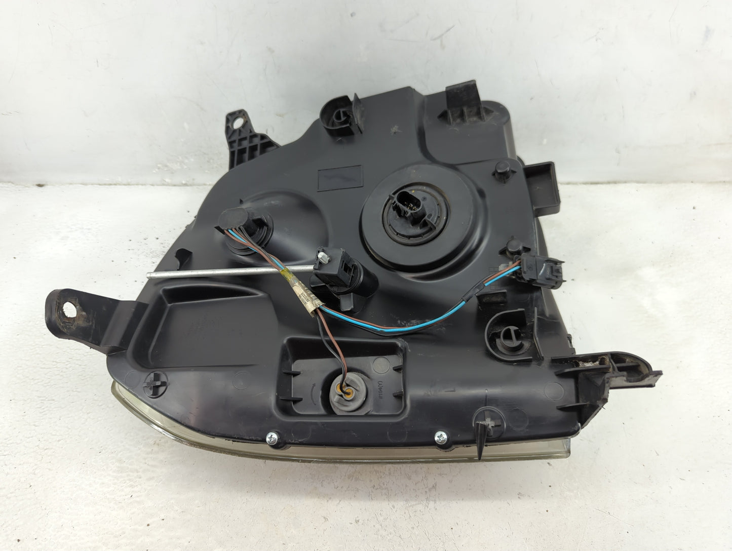 2007-2014 Gmc Yukon Driver Left Oem Head Light Headlight Lamp - Oemusedautoparts1.com
