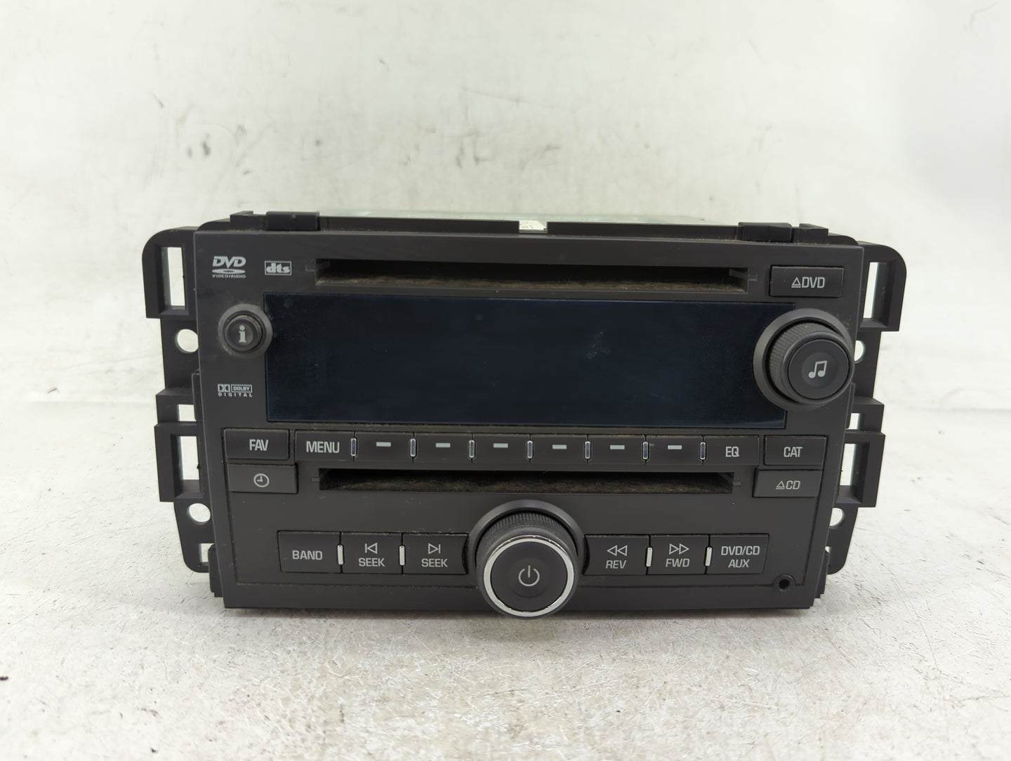 2009 Gmc Yukon Radio AM FM Cd Player Receiver Replacement P/N:20813552 Fits OEM Used Auto Parts - Oemusedautoparts1.com