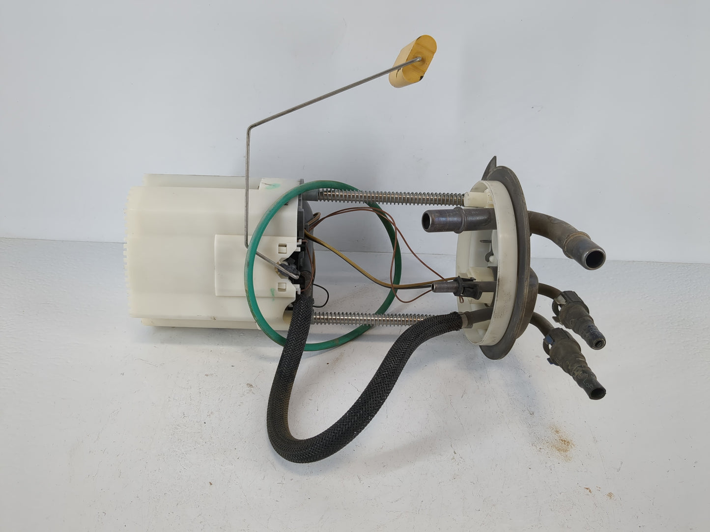2008-2013 Gmc Yukon Electrical Gas Fuel Pump Assembly - Oemusedautoparts1.com