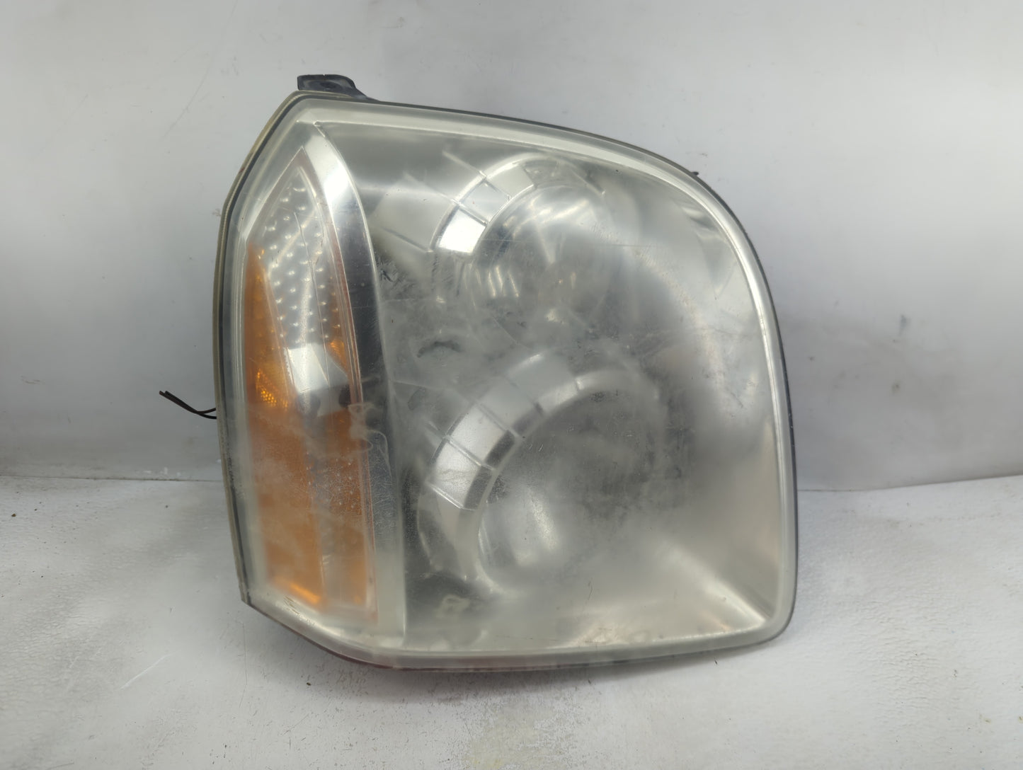 2007-2014 Gmc Yukon Passenger Right Oem Head Light Headlight Lamp - Oemusedautoparts1.com