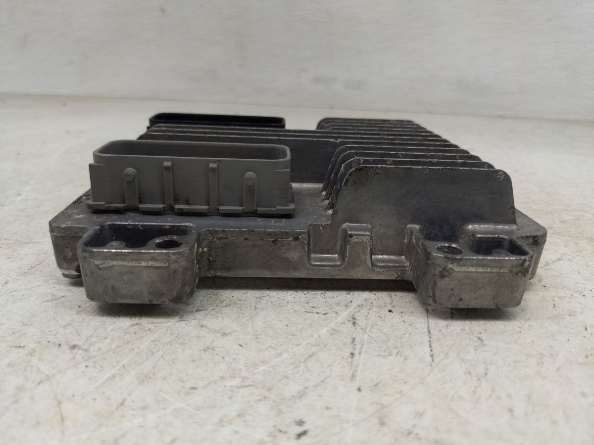 2009-2010 Gmc Yukon PCM Engine Control Computer ECU ECM PCU OEM P/N:12630500 Fits 2009 2010 OEM Used Auto Parts - Oemusedaut