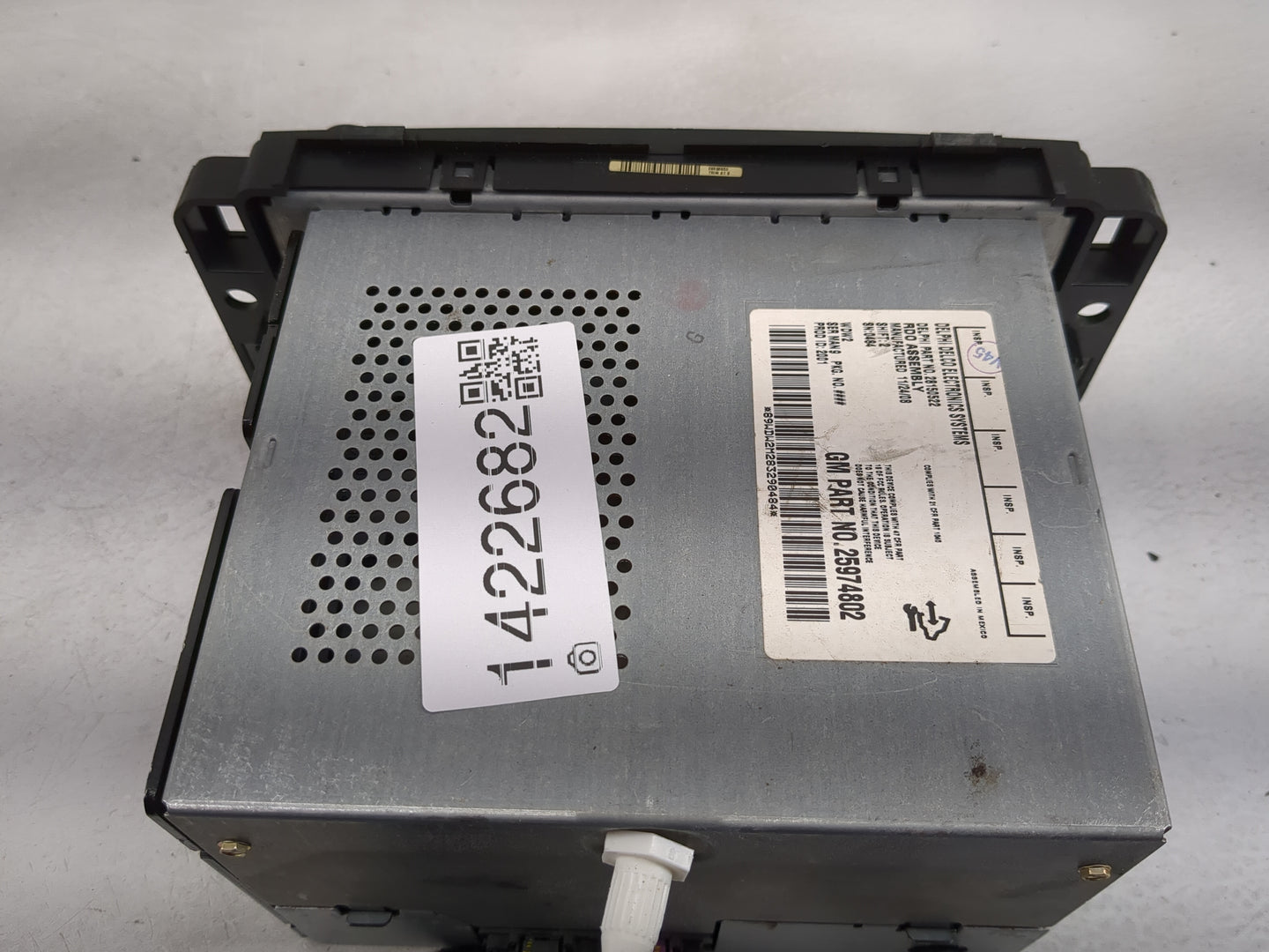 2007-2009 Gmc Yukon Radio AM FM Cd Player Receiver Replacement P/N:25974802 Fits Fits 2007 2008 2009 2010 OEM Used Auto Part