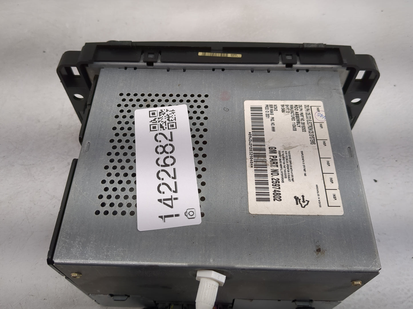 2007-2009 Gmc Yukon Radio AM FM Cd Player Receiver Replacement P/N:25974802 Fits Fits 2007 2008 2009 2010 OEM Used Auto Part