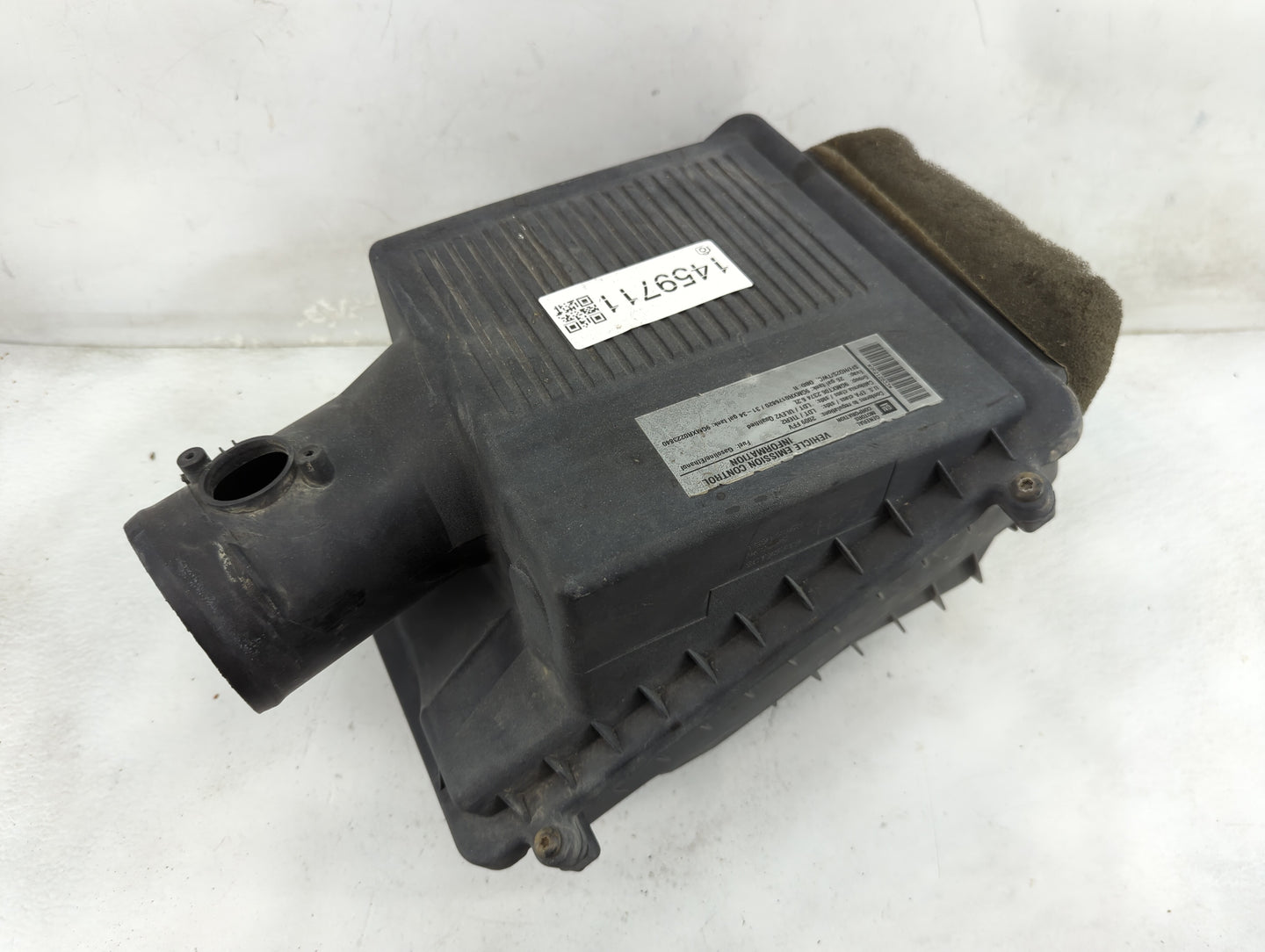 2009-2014 Gmc Yukon Air Cleaner Intake-duct Hose Tube 1459711 - Oemusedautoparts1.com