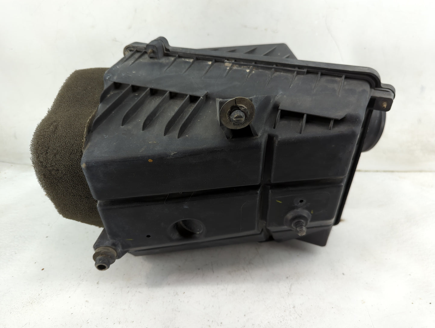 2009-2014 Gmc Yukon Air Cleaner Intake-duct Hose Tube 1459711 - Oemusedautoparts1.com