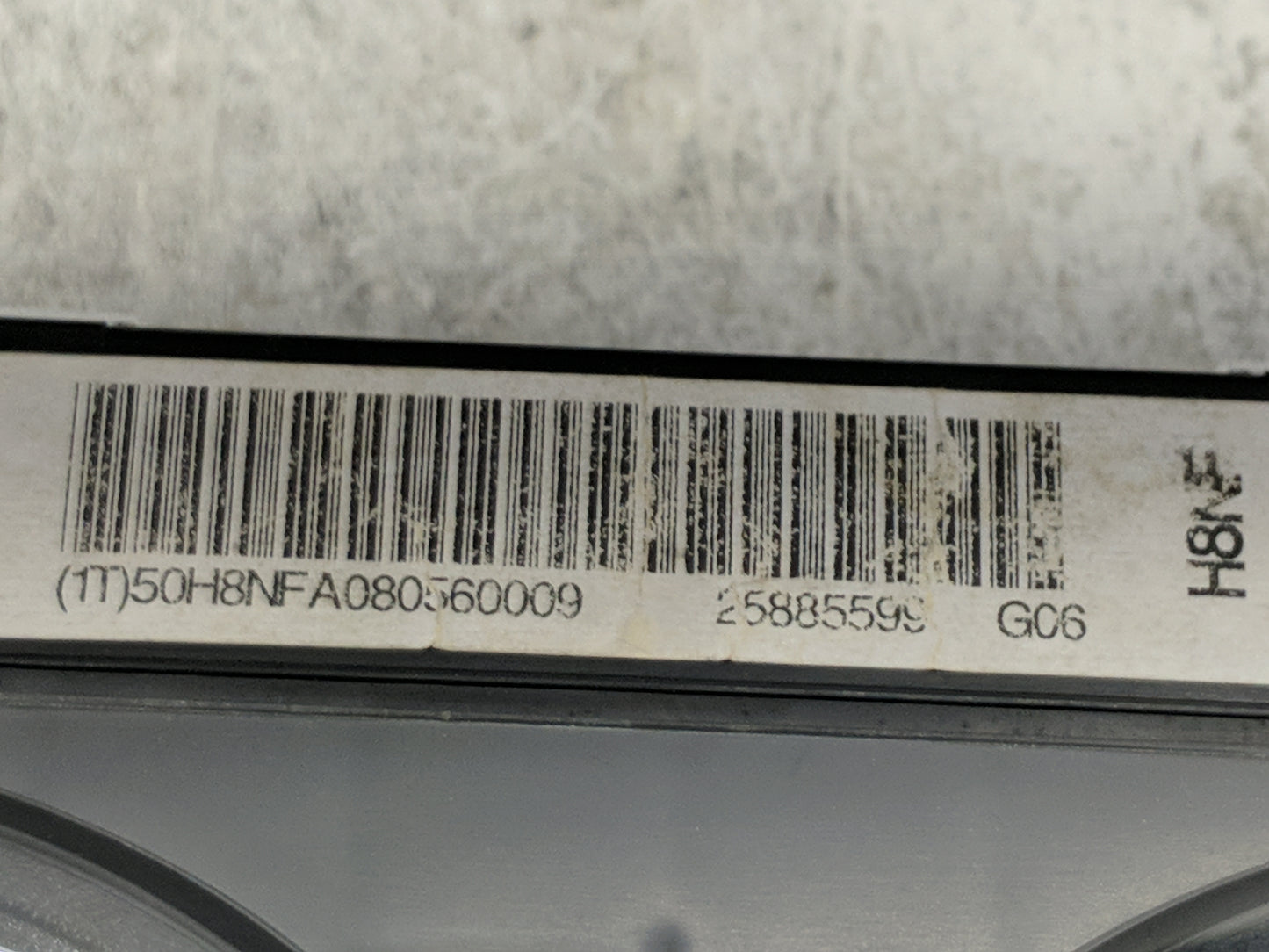 2008-2011 Gmc Yukon Instrument Cluster Speedometer Gauges P/N:25885599 50H8NFA080560009 Miles: Fits Fits 2008 2009 2010 2011
