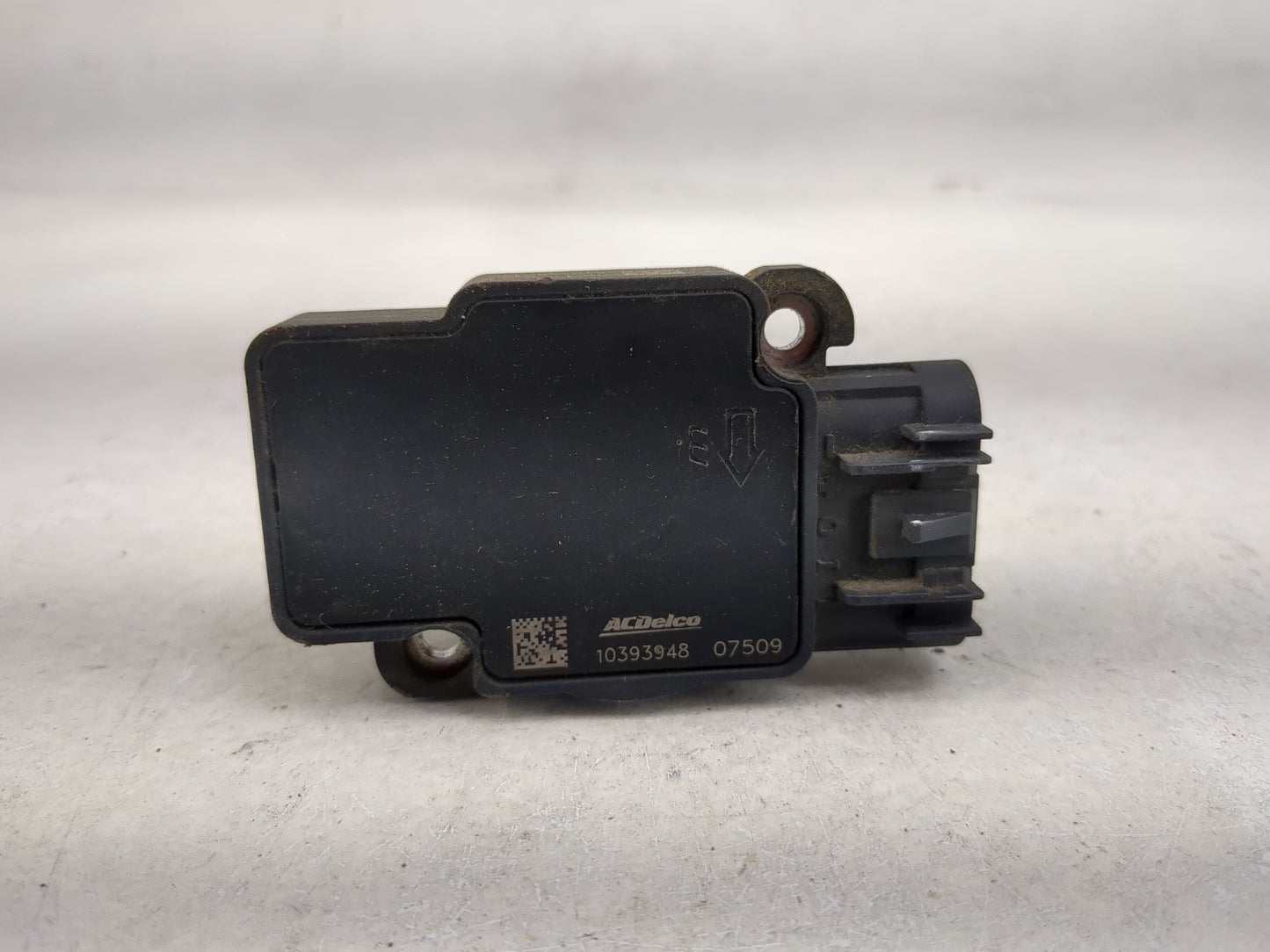 2009-2014 Gmc Yukon Mass Air Flow Meter Maf 1486690 - Oemusedautoparts1.com