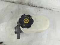 2009-2014 Gmc Yukon Brake Master Cylinder 1492298 - Oemusedautoparts1.com