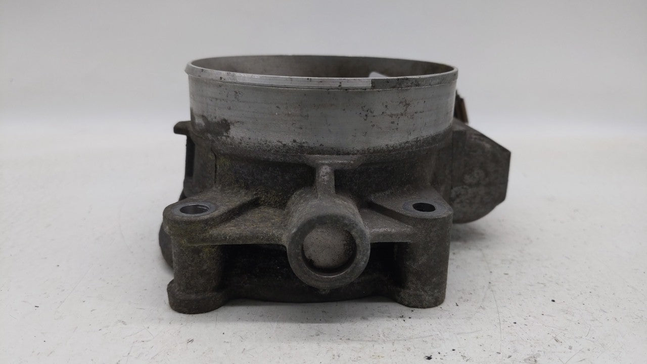 2009-2014 Gmc Yukon Throttle Body P/N:TB1032 RME87 Fits Fits 2009 2010 2011 2012 2013 2014 2015 OEM Used Auto Parts - Oemuse