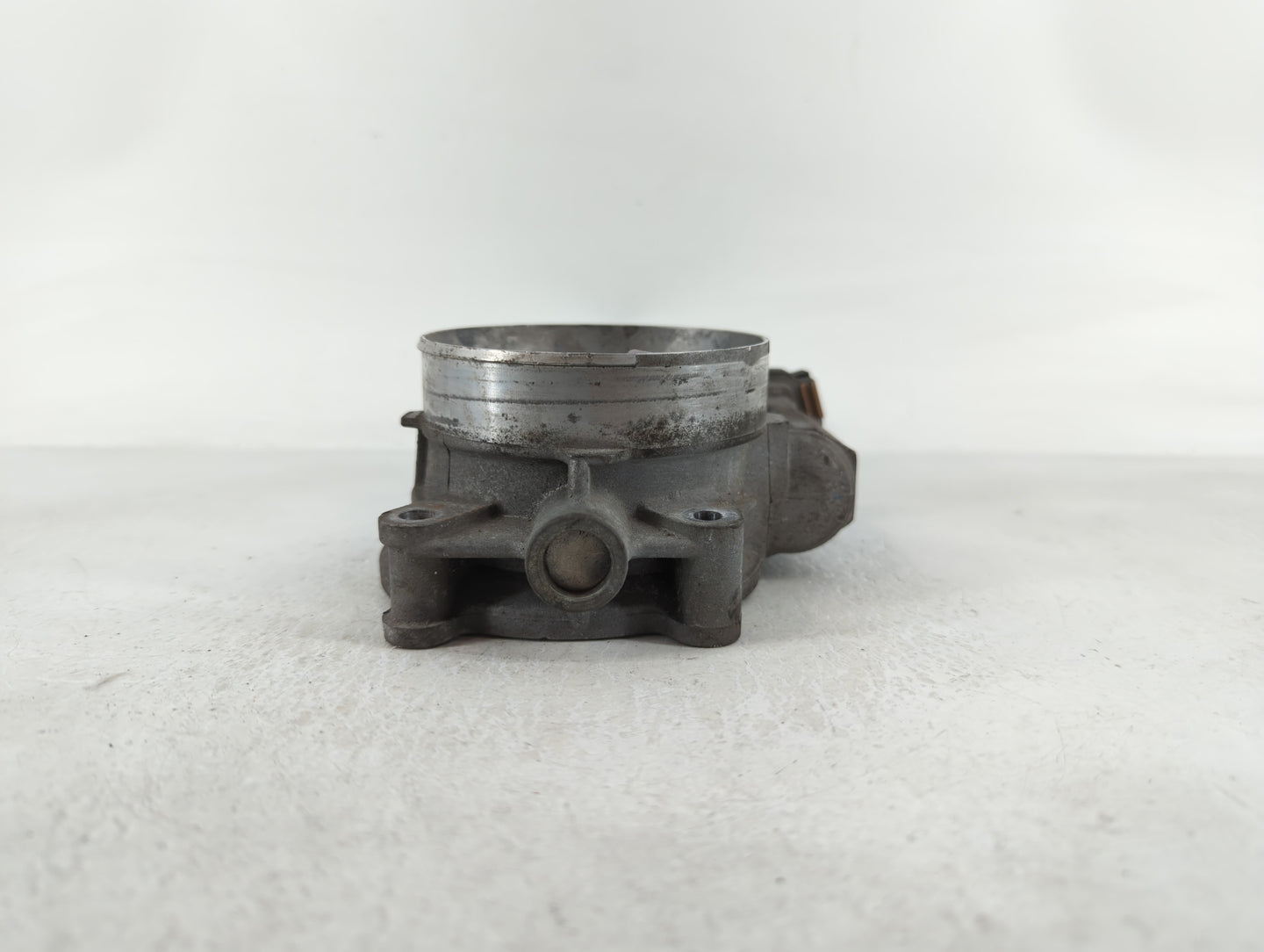 2009-2014 Gmc Yukon Throttle Body P/N:9423 01588 A-C Fits Fits 2009 2010 2011 2012 2013 2014 2015 OEM Used Auto Parts - Oemu