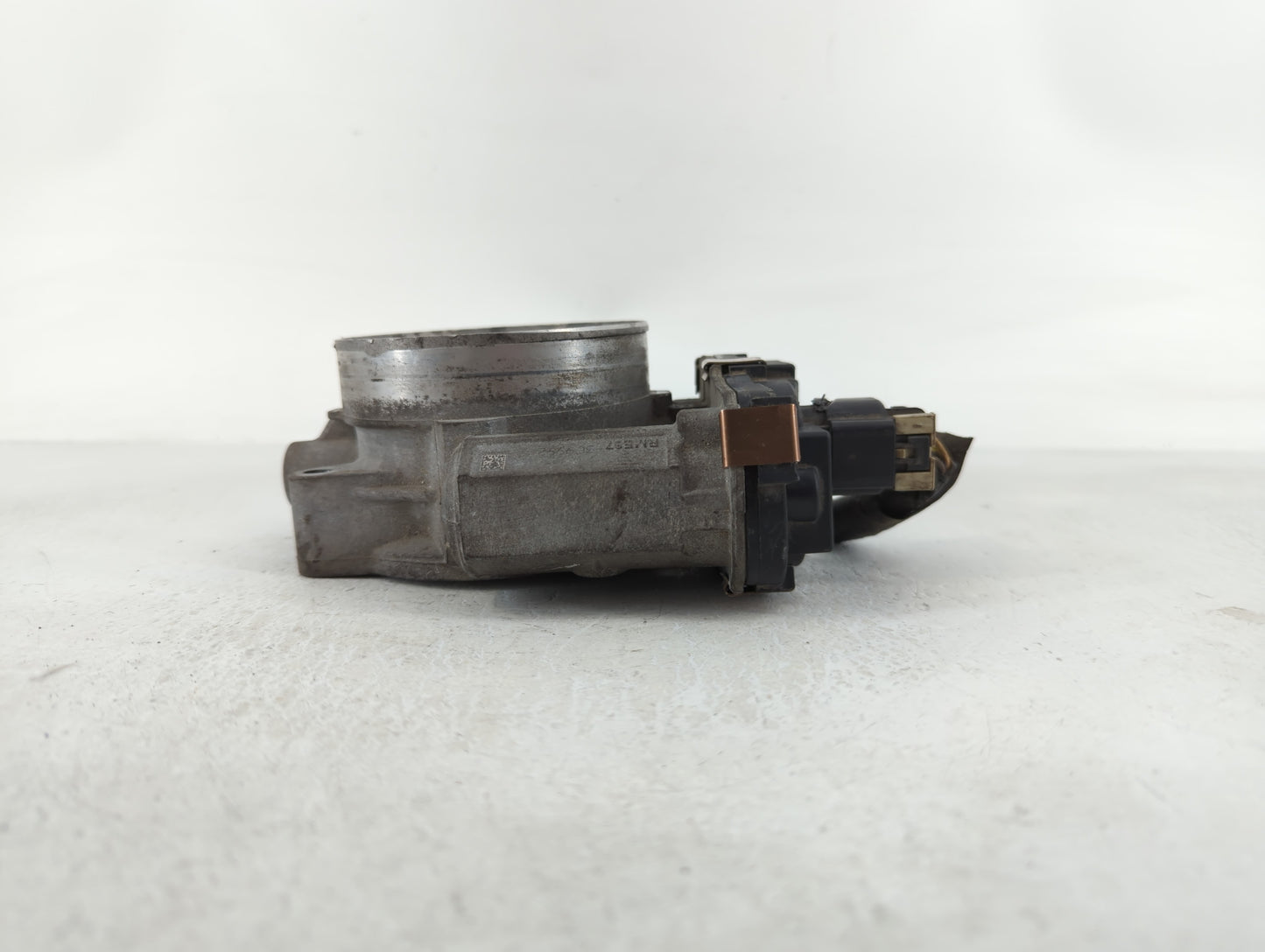 2009-2014 Gmc Yukon Throttle Body P/N:9423 01588 A-C Fits Fits 2009 2010 2011 2012 2013 2014 2015 OEM Used Auto Parts - Oemu