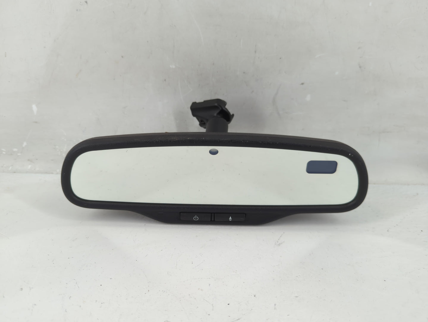 2009 Gmc Yukon Xl Interior Rear View Mirror Replacement OEM P/N:GNTX-511 E11025899 Fits OEM Used Auto Parts - Oemusedautopar