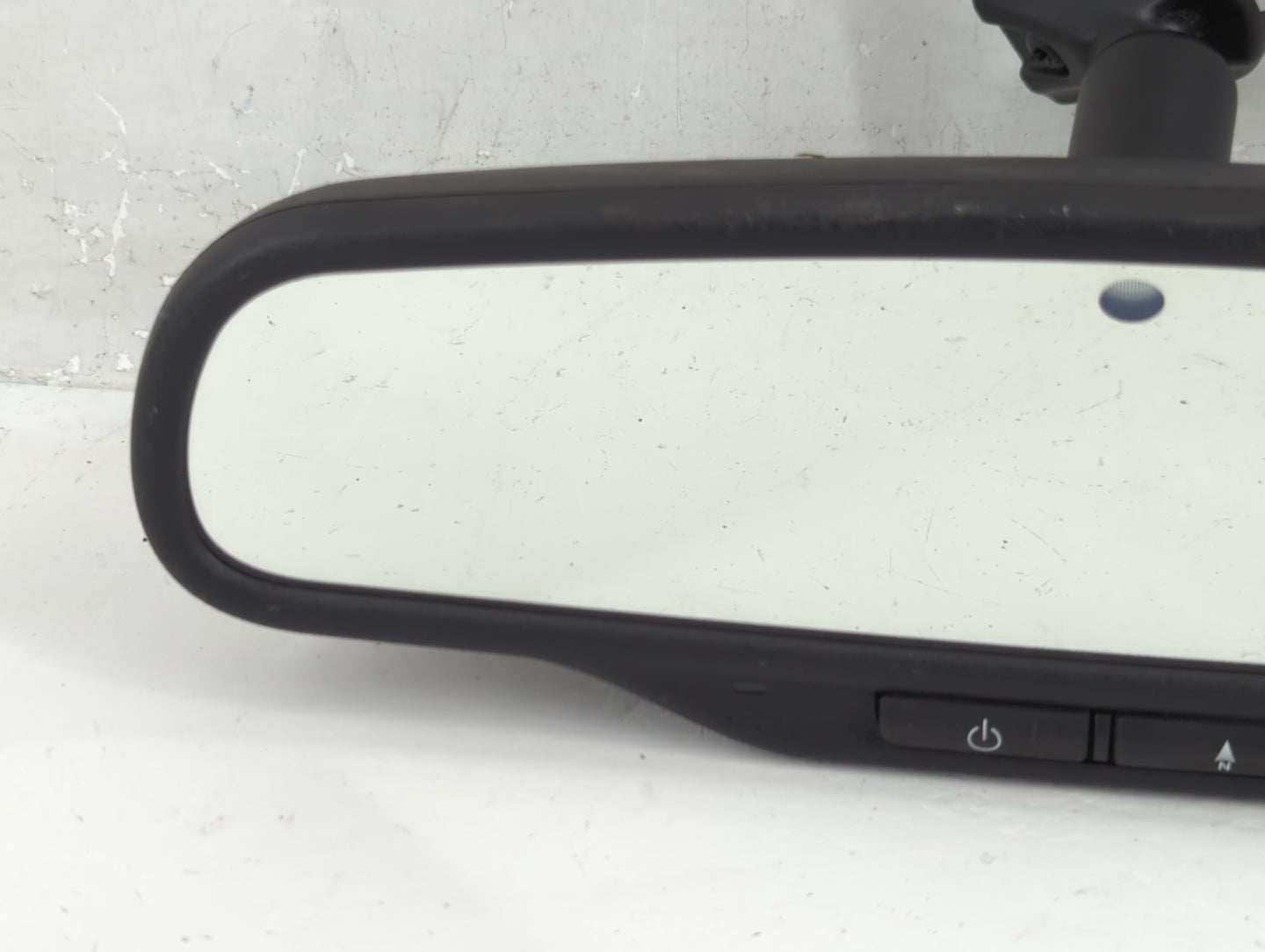 2009 Gmc Yukon Xl Interior Rear View Mirror Replacement OEM P/N:GNTX-511 E11025899 Fits OEM Used Auto Parts - Oemusedautopar