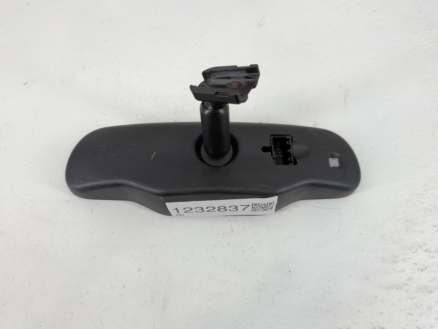 2009 Gmc Yukon Xl Interior Rear View Mirror Replacement OEM P/N:GNTX-511 E11025899 Fits OEM Used Auto Parts - Oemusedautopar