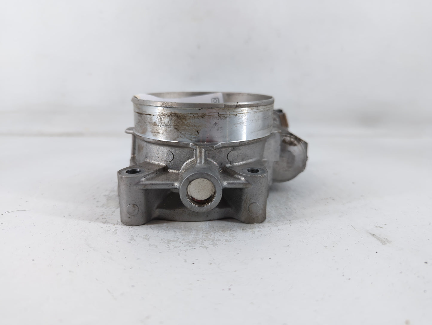 2009-2014 Gmc Yukon Xl Throttle Body P/N:RME87-3C9992 Fits Fits 2009 2010 2011 2012 2013 2014 2015 OEM Used Auto Parts - Oem