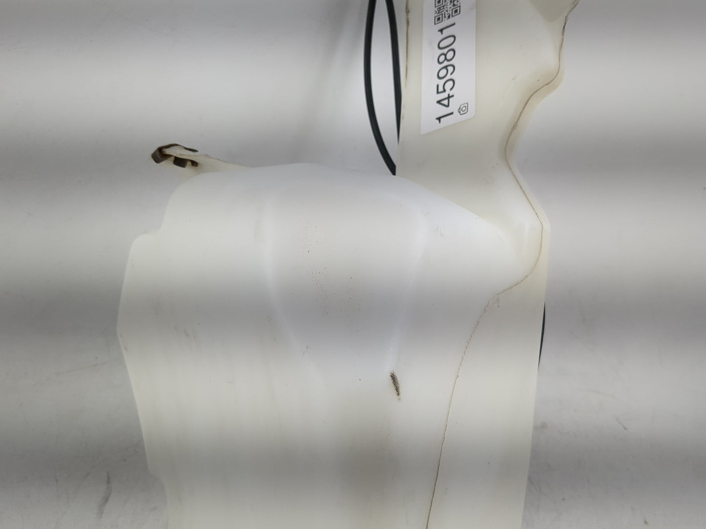 2007-2014 Gmc Yukon Xl 1500 Windshield Washer Fluid Reservoir Bottle Oem - Oemusedautoparts1.com