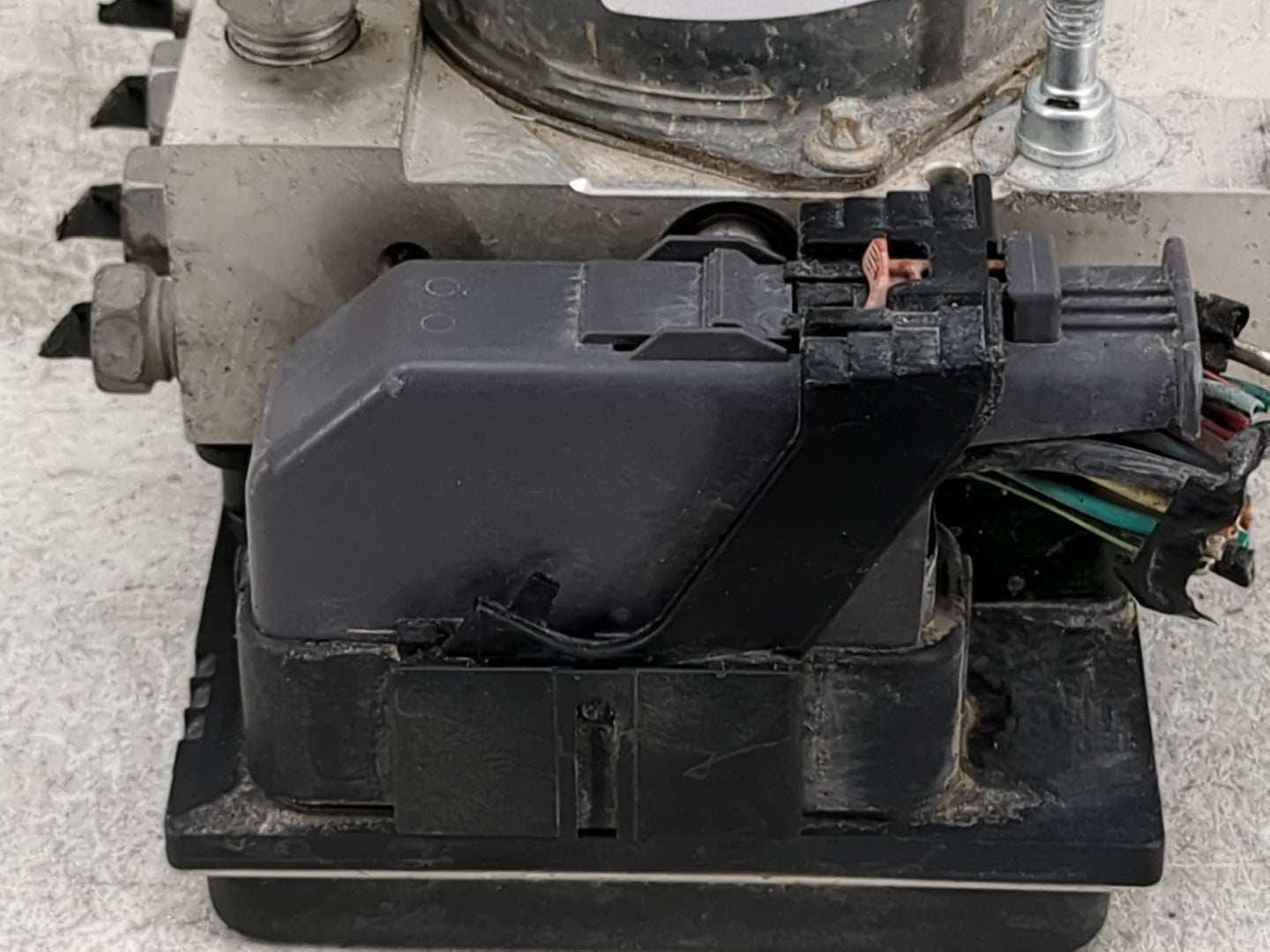 2009-2014 Gmc Yukon Xl 1500 ABS Pump Control Module Replacement P/N:0 265 103 02 Fits Fits 2009 2010 2011 2012 2013 2014 OEM