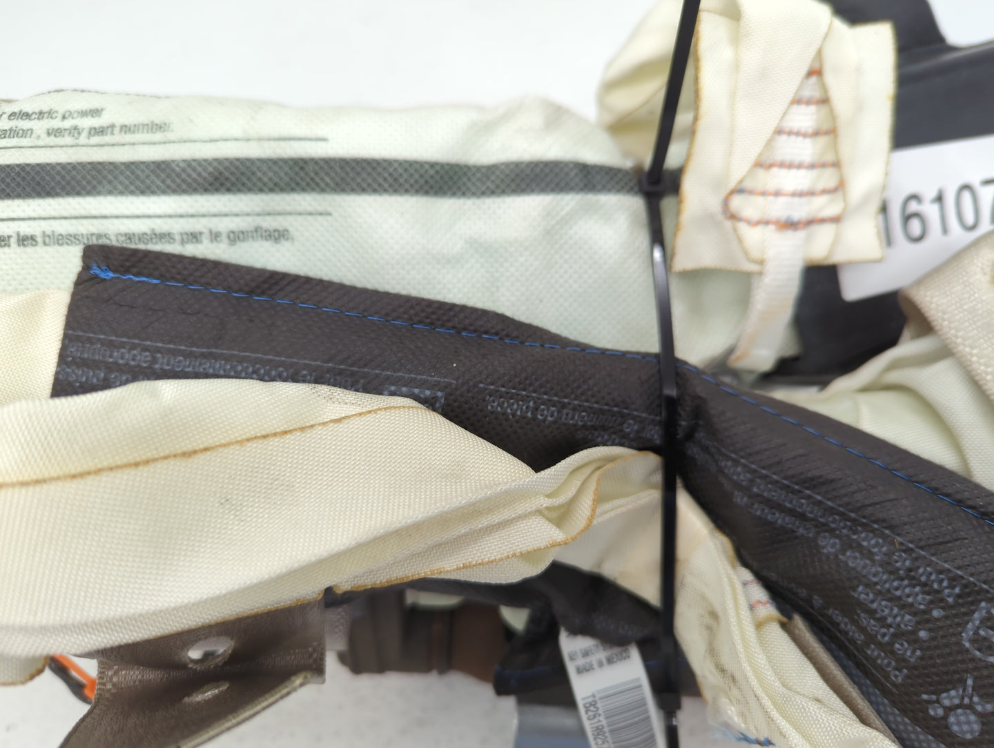 2007-2009 Gmc Yukon Xl 1500 Air Bag Passenger Right Dashboard Oem - Oemusedautoparts1.com