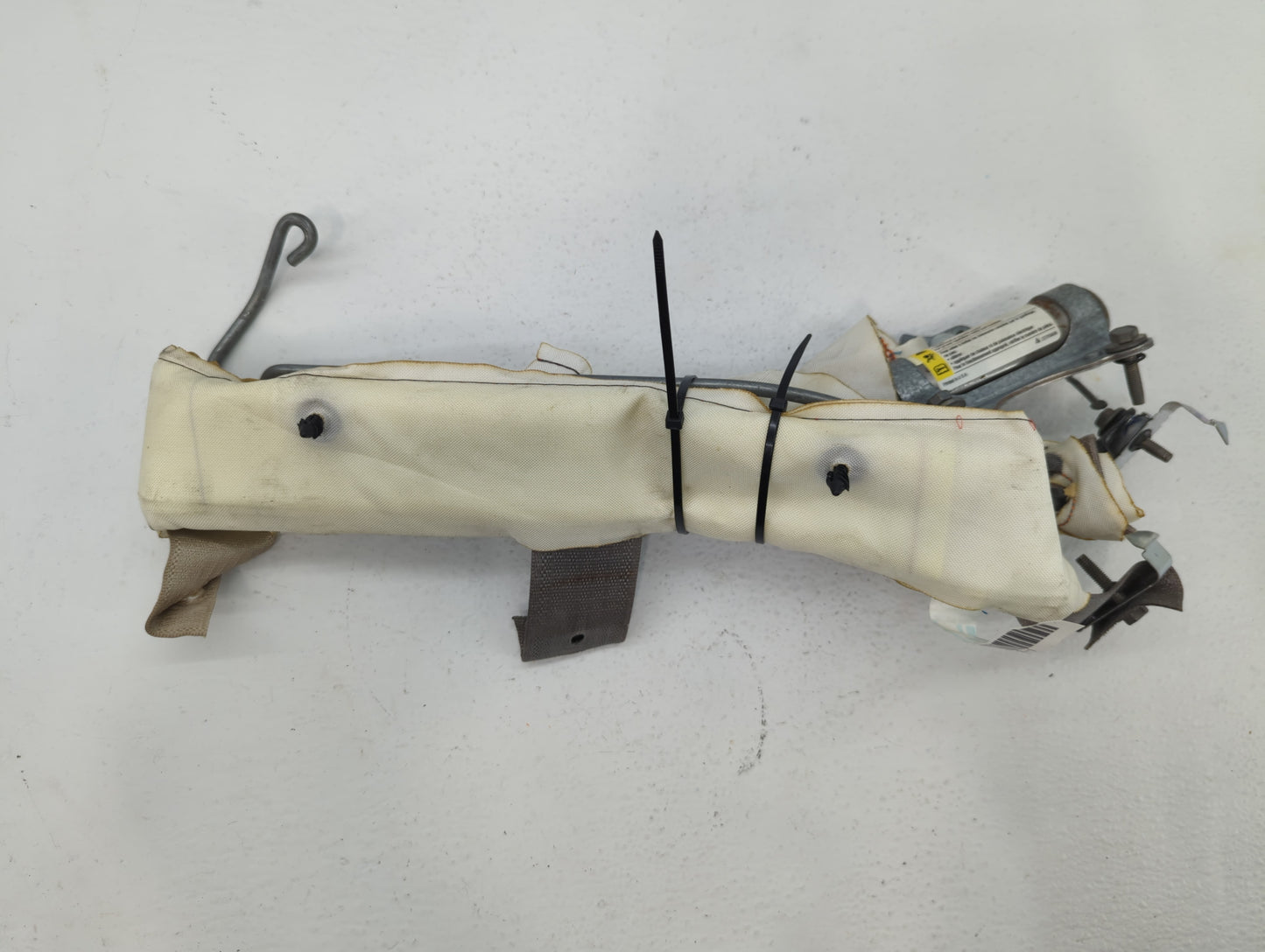 2007-2009 Gmc Yukon Xl 1500 Air Bag Driver Left Steering Wheel Mounted Fits Fits 2007 2008 2009 OEM Used Auto Parts - Oemuse