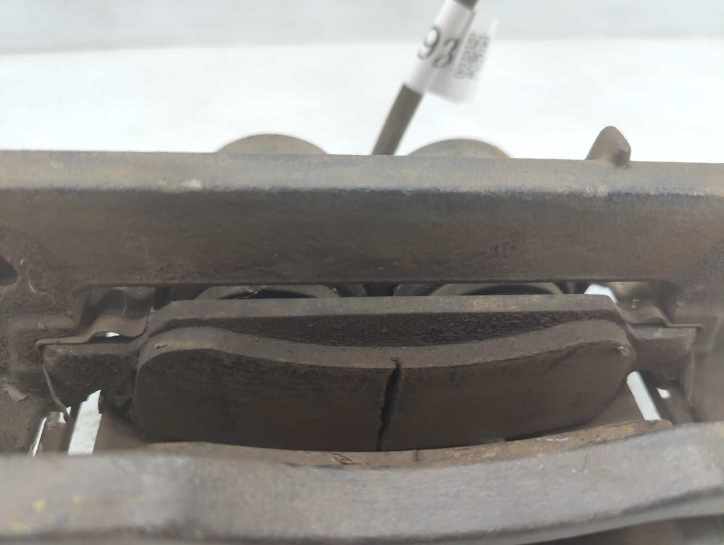 2007-2014 Gmc Yukon Xl 1500 Front Driver Left Brake Caliper - Oemusedautoparts1.com