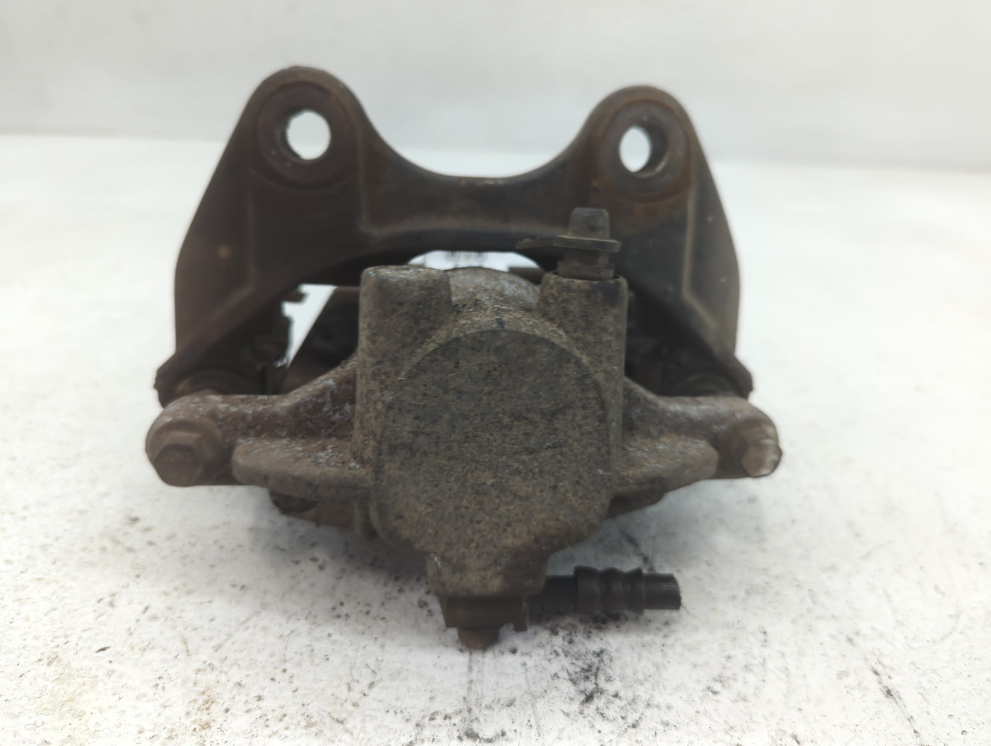 2007-2014 Gmc Yukon Xl 1500 Front Driver Left Brake Caliper 701372 - Oemusedautoparts1.com