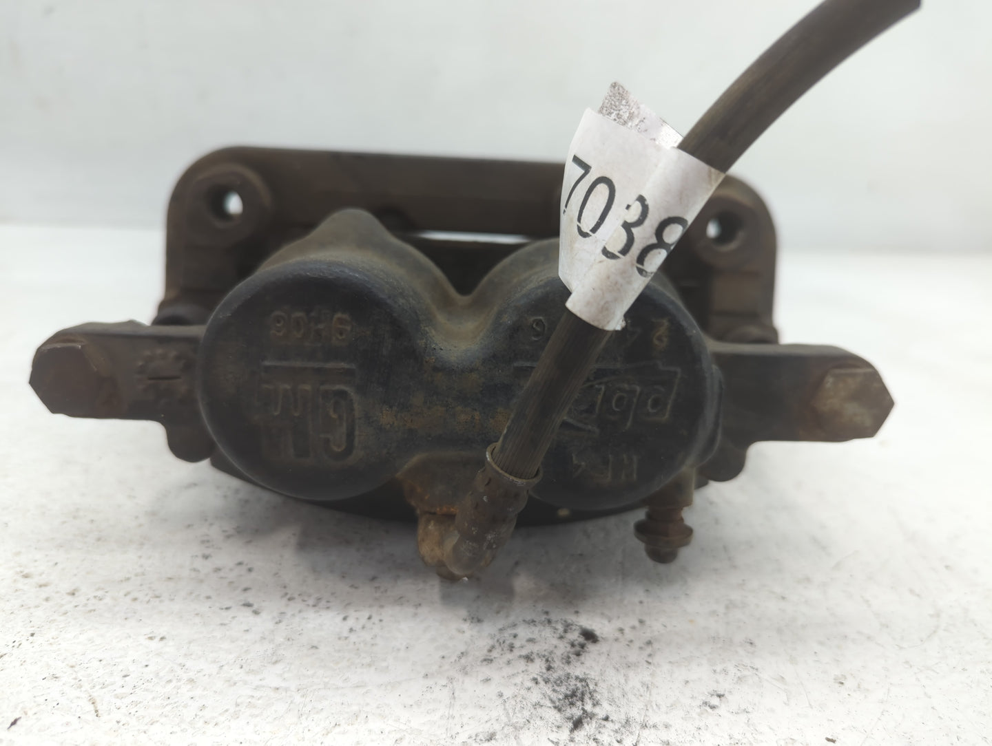 2007-2014 Gmc Yukon Xl 1500 Front Passenger Right Brake Caliper - Oemusedautoparts1.com