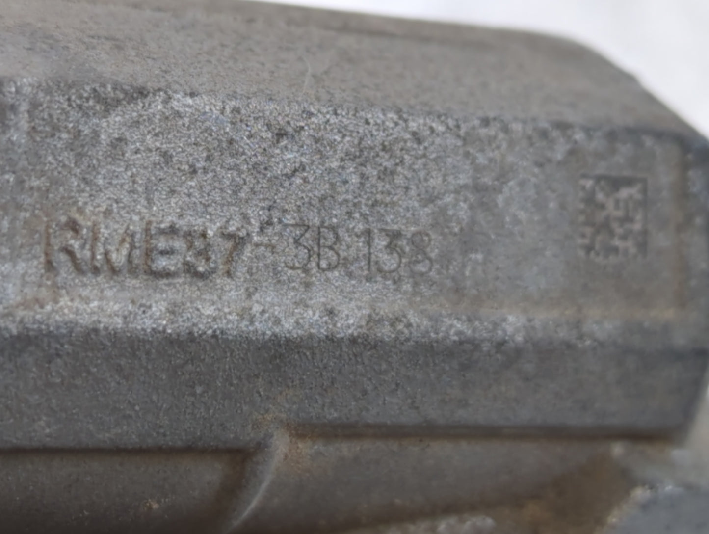 2009-2014 Gmc Yukon Xl 1500 Throttle Body P/N:RME87-3B138 Fits Fits 2009 2010 2011 2012 2013 2014 2015 OEM Used Auto Parts -