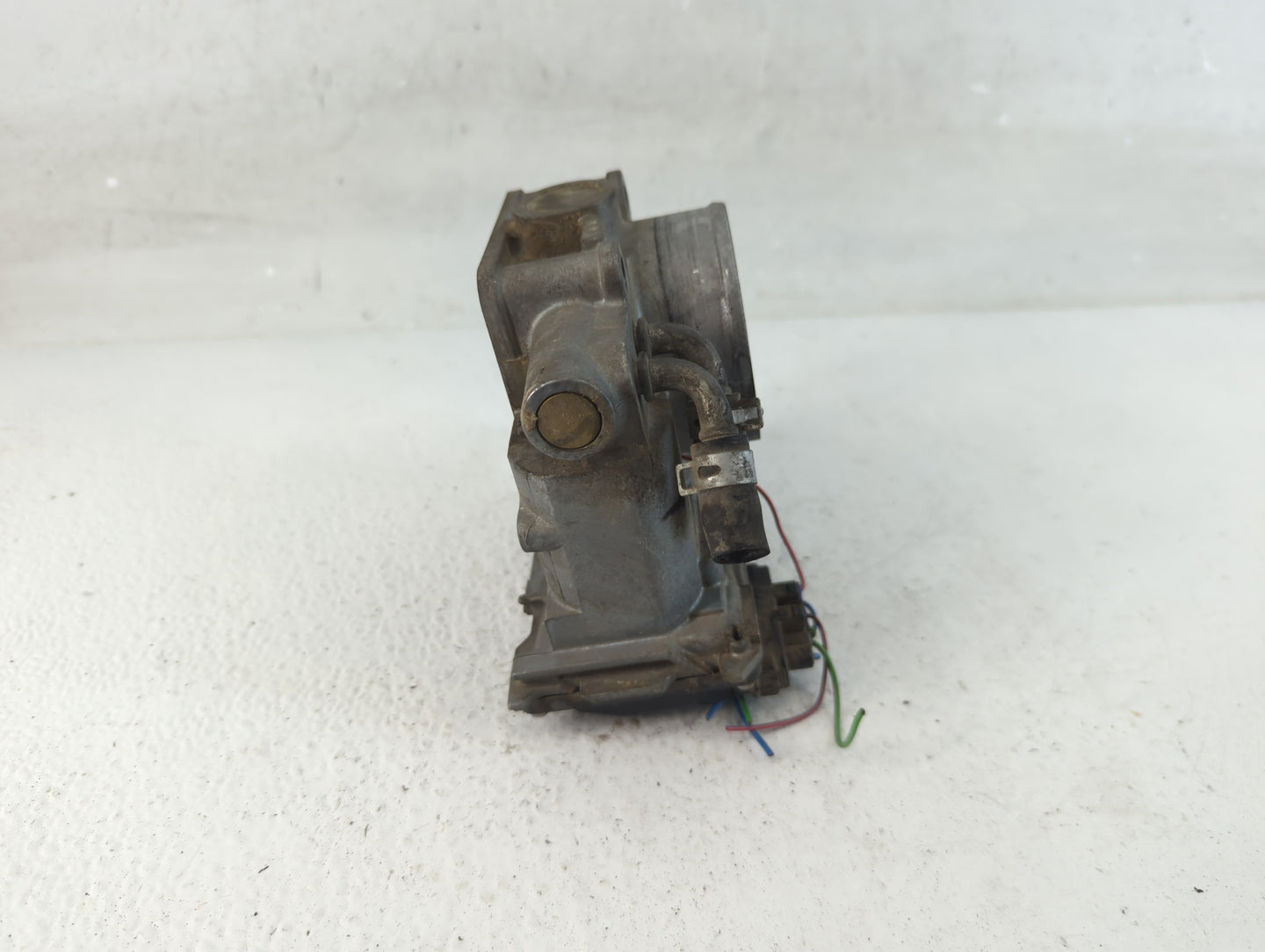 2008-2009 Honda Accord Throttle Body P/N:GM01A Fits Fits 2007 2008 2009 2010 OEM Used Auto Parts - Oemusedautoparts1.com