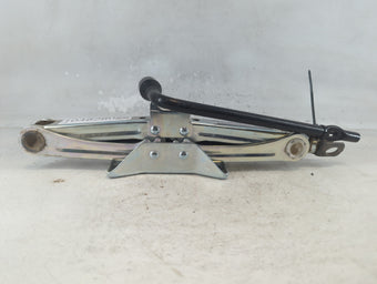 compare product 2009 Honda Accord Spare Scissor Car Jack 1048280