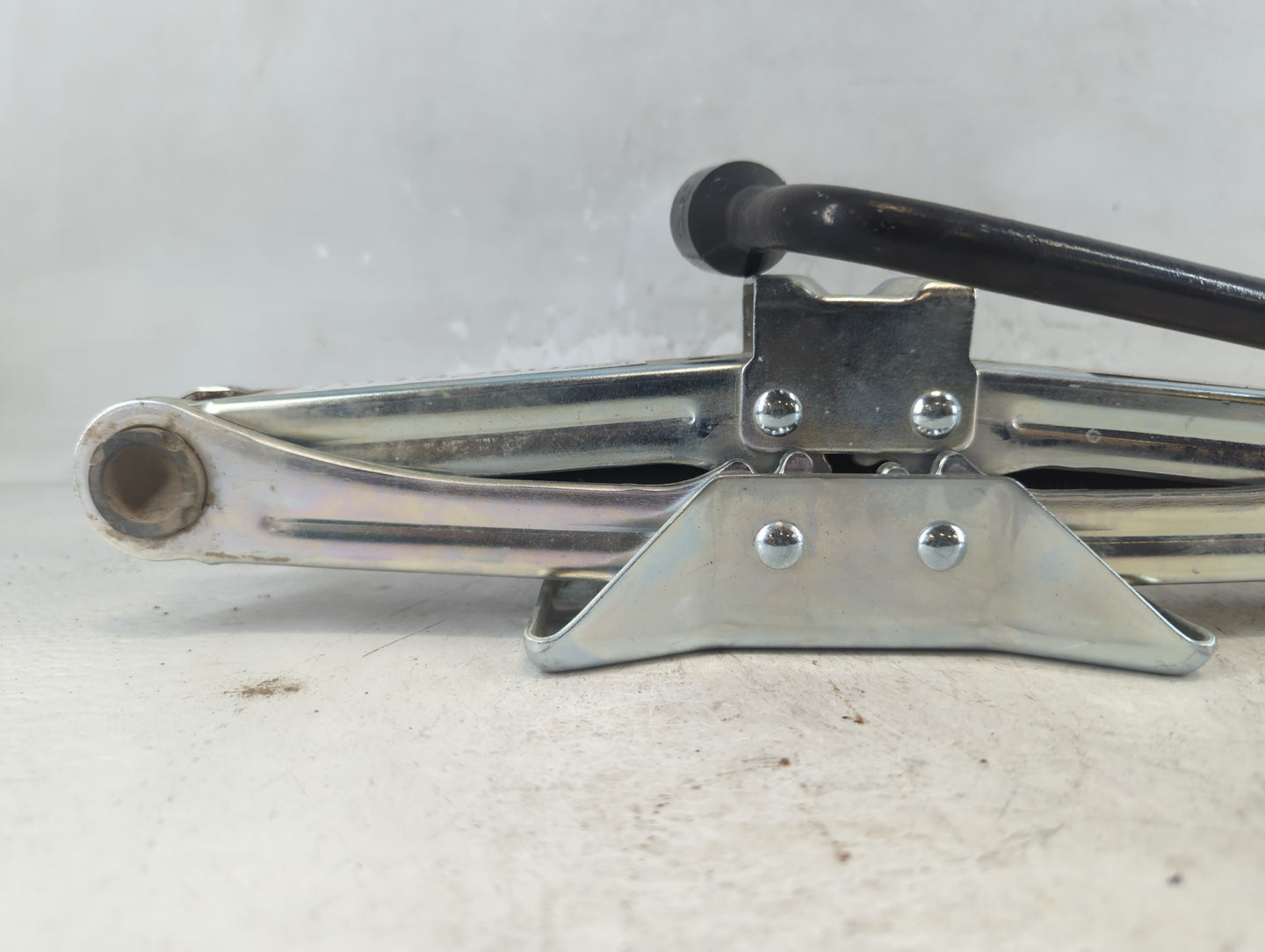 2009 Honda Accord Spare Scissor Car Jack 1048280 - Oemusedautoparts1.com
