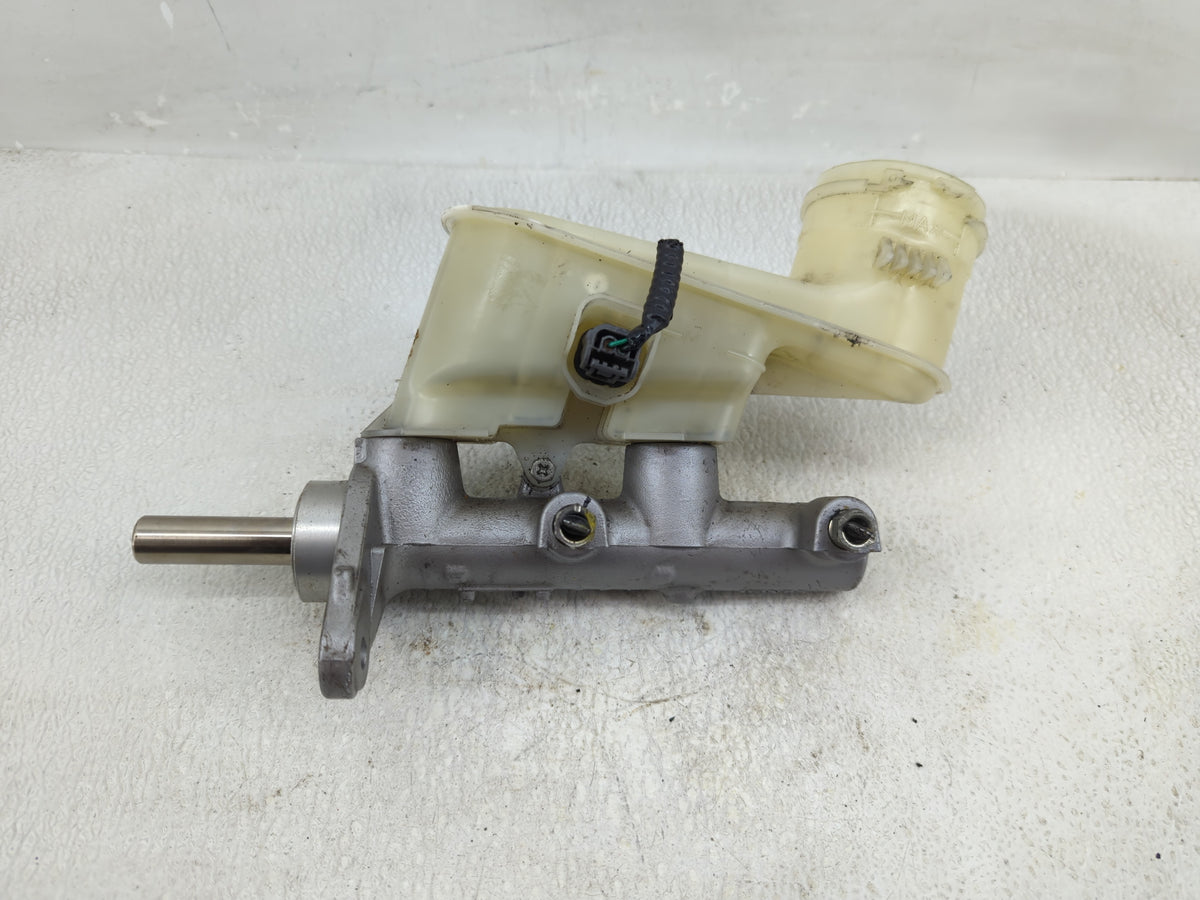 2008-2012 Honda Accord Brake Master Cylinder 1278049 - Oemusedautoparts1.com