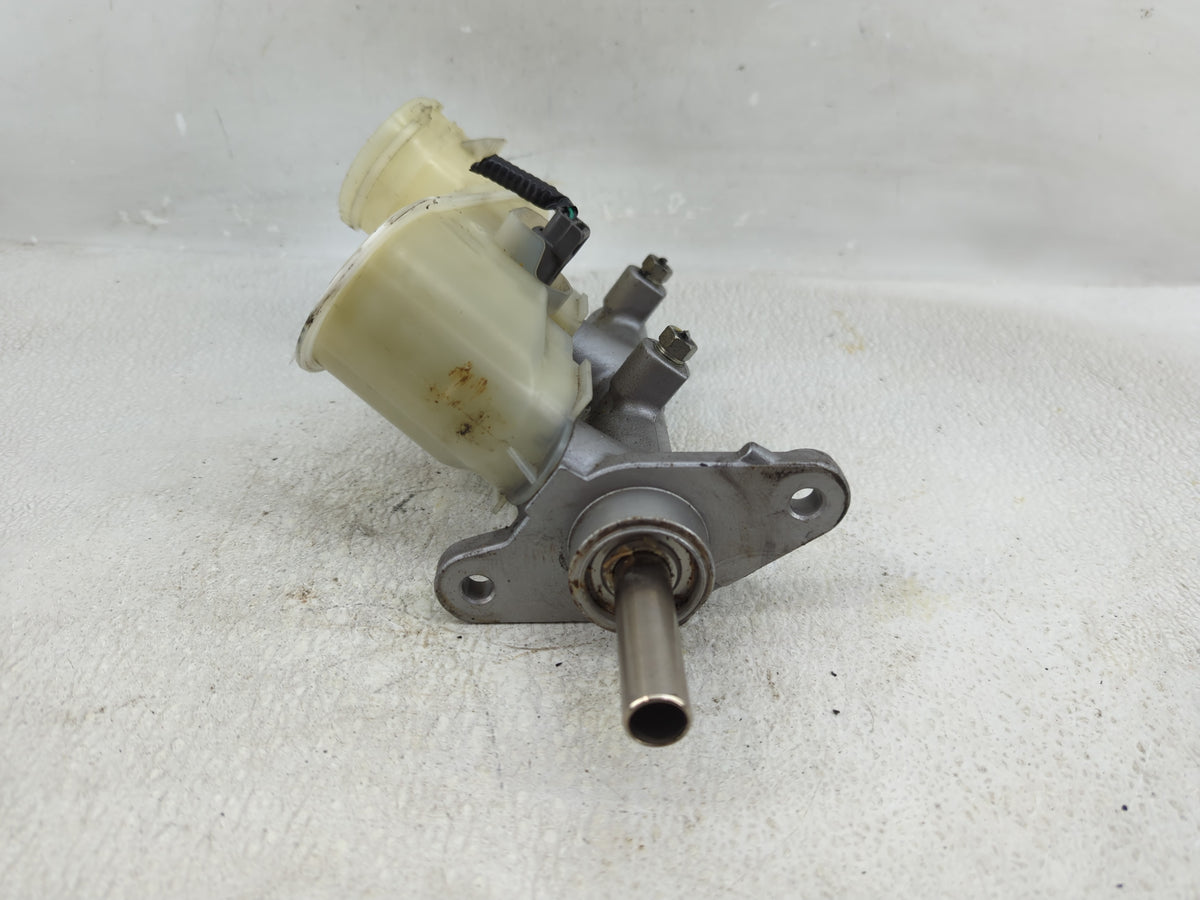 2008-2012 Honda Accord Brake Master Cylinder 1278049 - Oemusedautoparts1.com