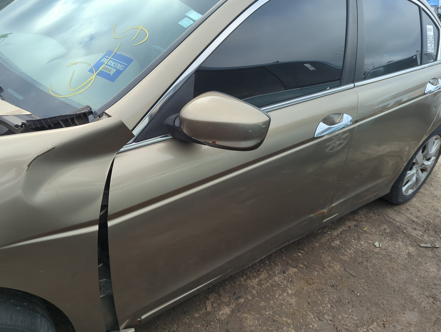 2008-2012 Honda Accord Driver Front Door Oem 1301575 - Oemusedautoparts1.com