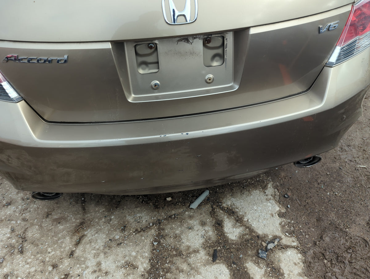 2008-2012 Honda Accord Rear Bumper Assembly Oem 1301698 - Oemusedautoparts1.com