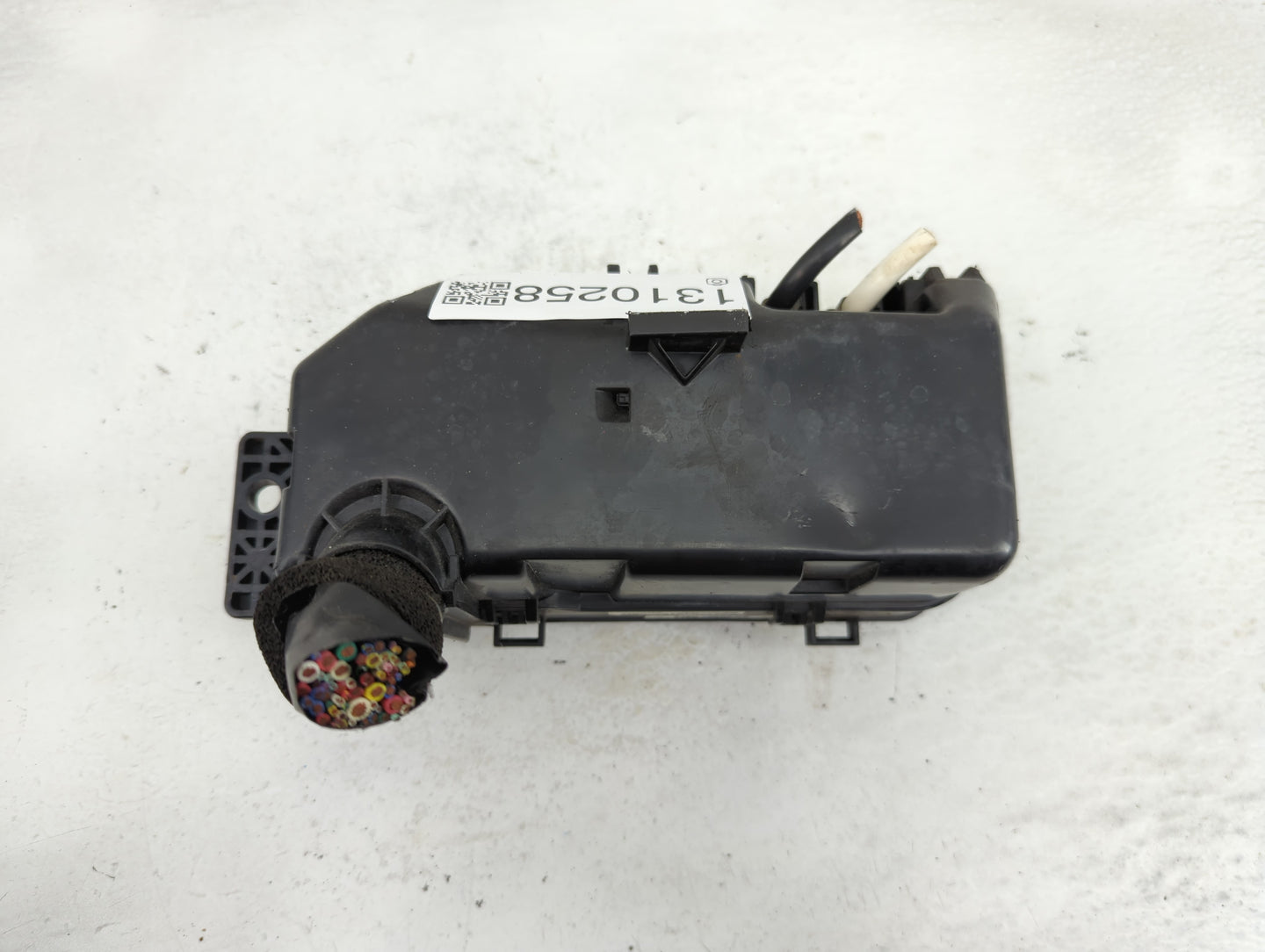 2008-2012 Honda Accord Fusebox Fuse Box Panel Relay Module P/N:8256-TA0-A01 Fits Fits 2008 2009 2010 2011 2012 OEM Used Auto