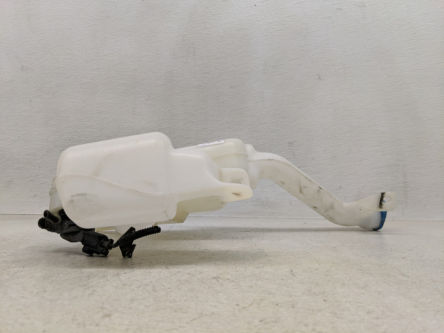 2008-2012 Honda Accord Windshield Washer Fluid Reservoir Bottle Oem - Oemusedautoparts1.com