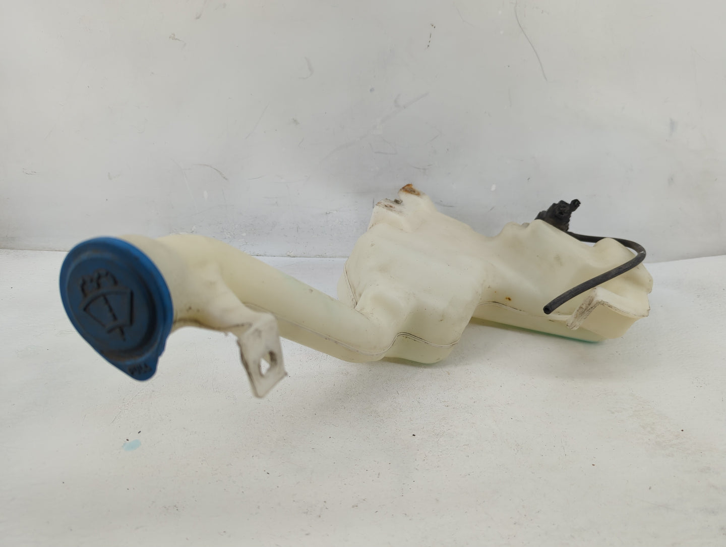 2008-2012 Honda Accord Windshield Washer Fluid Reservoir Bottle Oem - Oemusedautoparts1.com