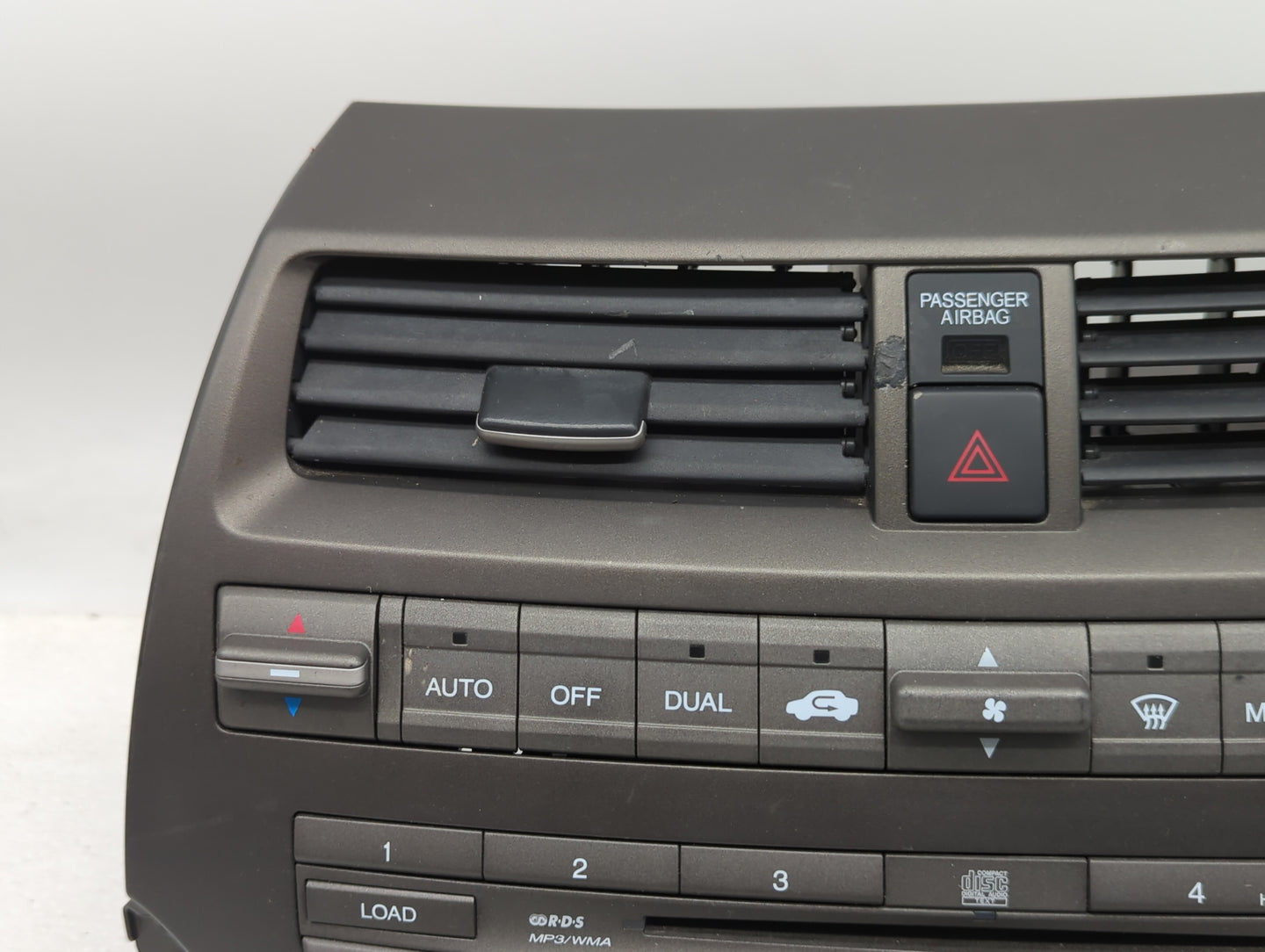 2008-2009 Honda Accord Radio AM FM Cd Player Receiver Replacement Fits Fits 2008 2009 OEM Used Auto Parts - Oemusedautoparts