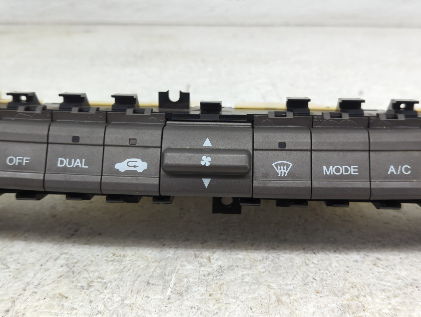 2008-2012 Honda Accord Climate Control Module Temperature AC/Heater Replacement P/N:79600TA0L010M1 Fits OEM Used Auto Parts 
