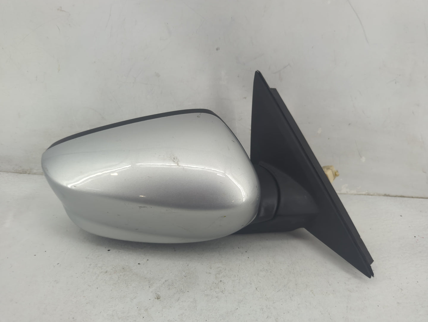 2008-2012 Honda Accord Passenger Side View Mirror - Right Door Mirror OEM Used - Oemusedautoparts1.com